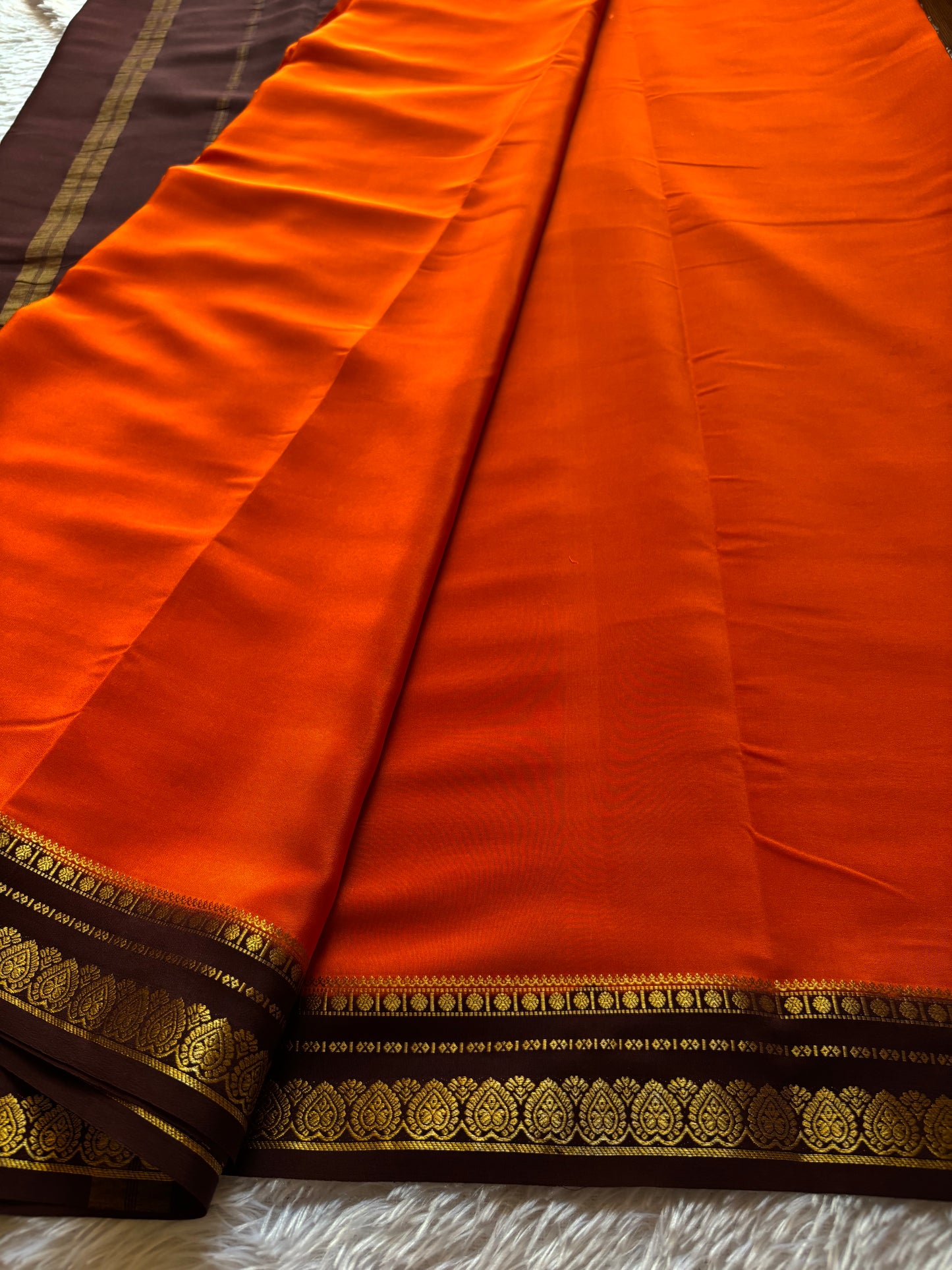 Rohini (2D) : Orange-chocolate brown