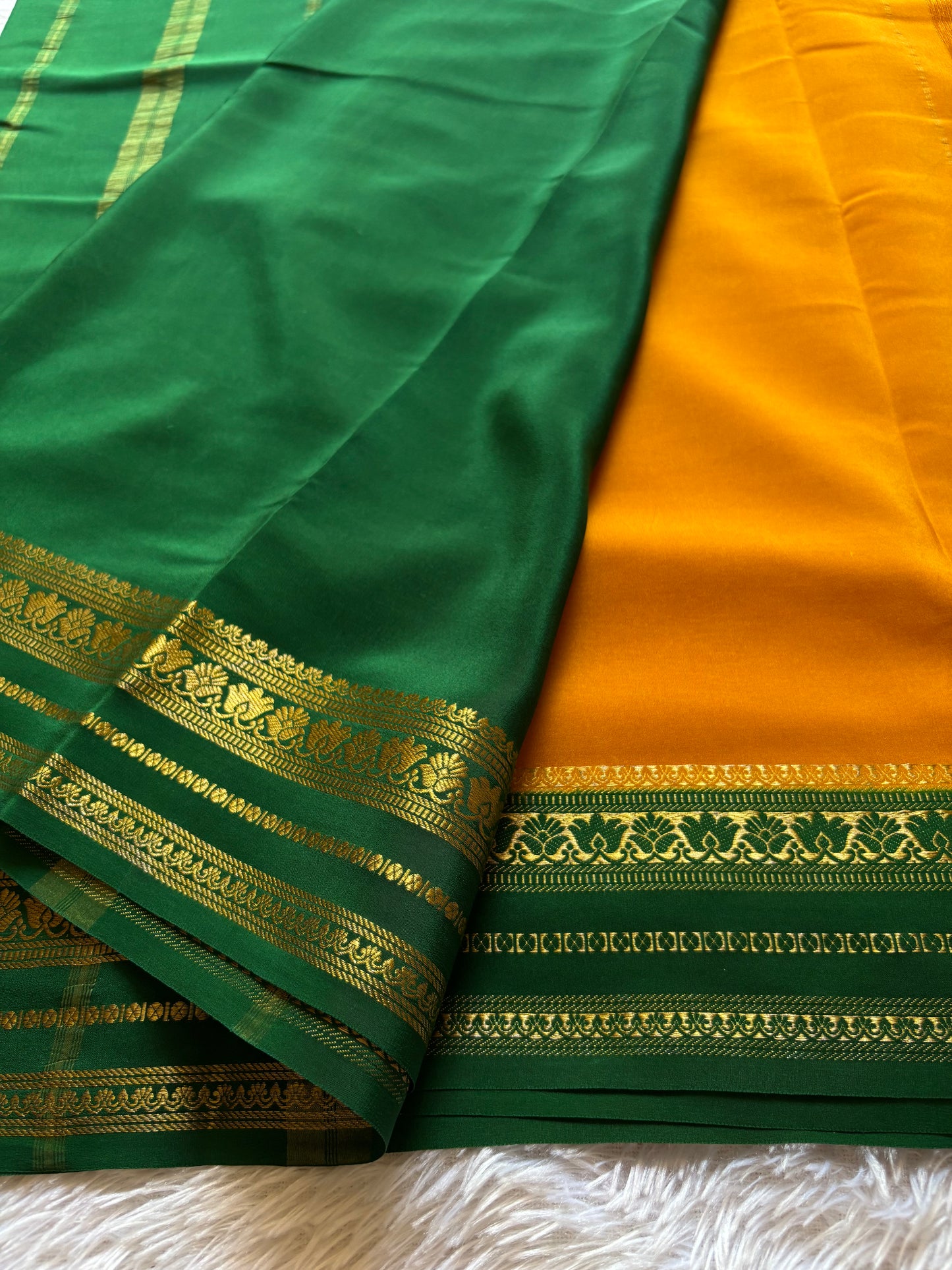 Padmaja (2D) : Golden yellow-green
