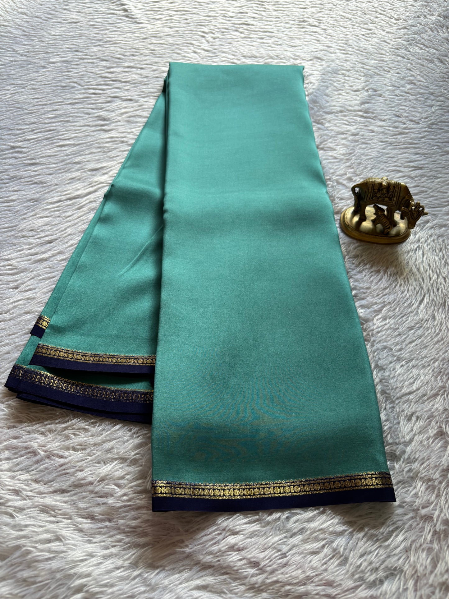sumukhi (2D) : Powder blue-navy blue