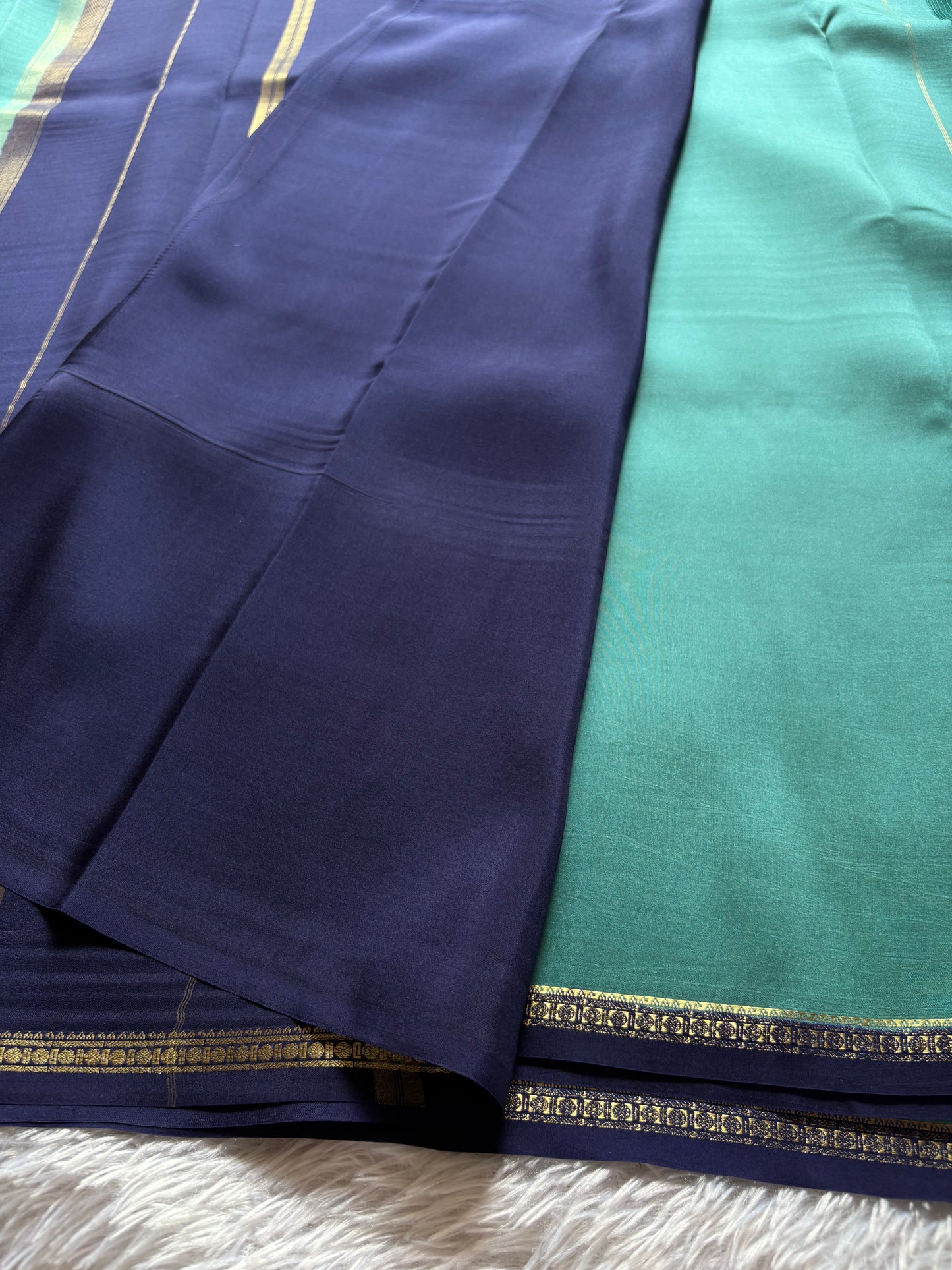 sumukhi (2D) : Powder blue-navy blue