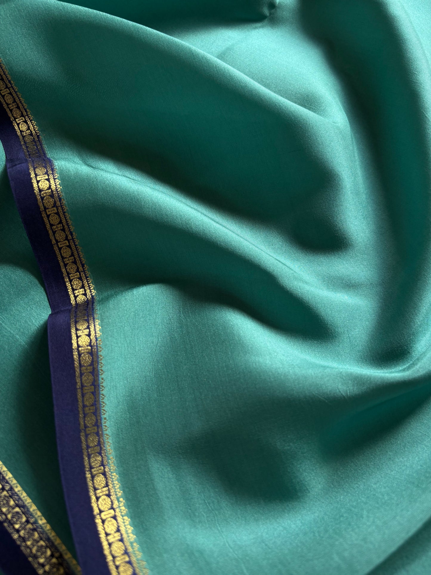 sumukhi (2D) : Powder blue-navy blue