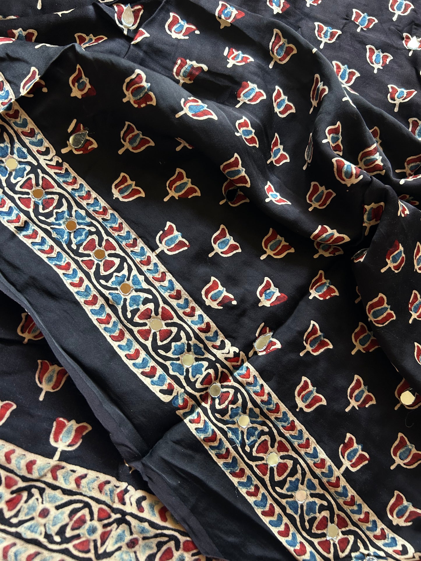 Kushee : Printed Black