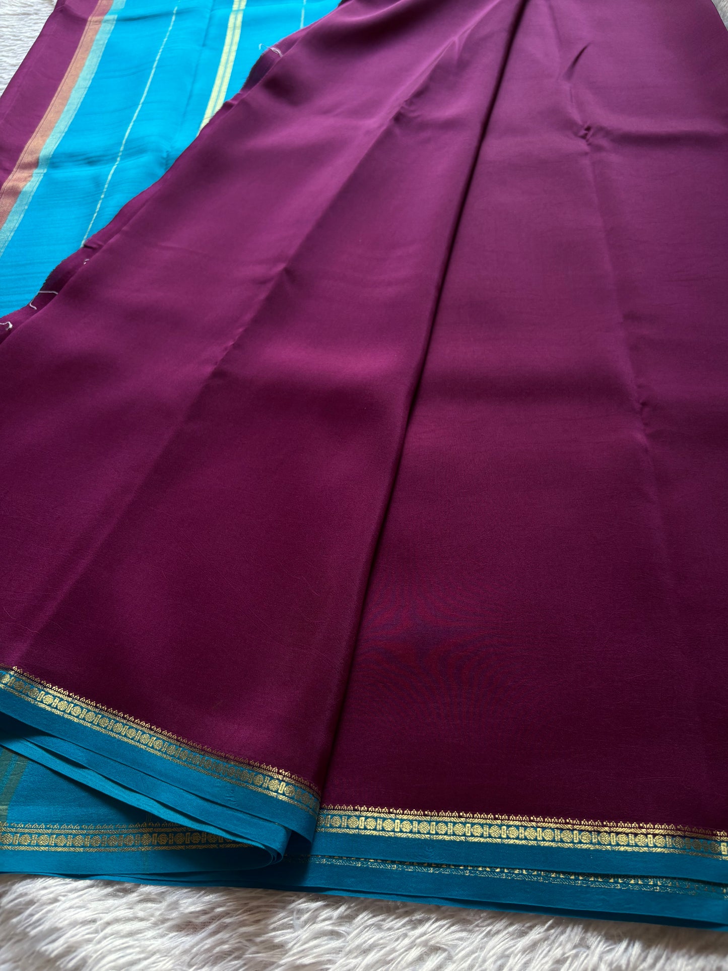 Sumukhi (2D) : Wine-ananda blue