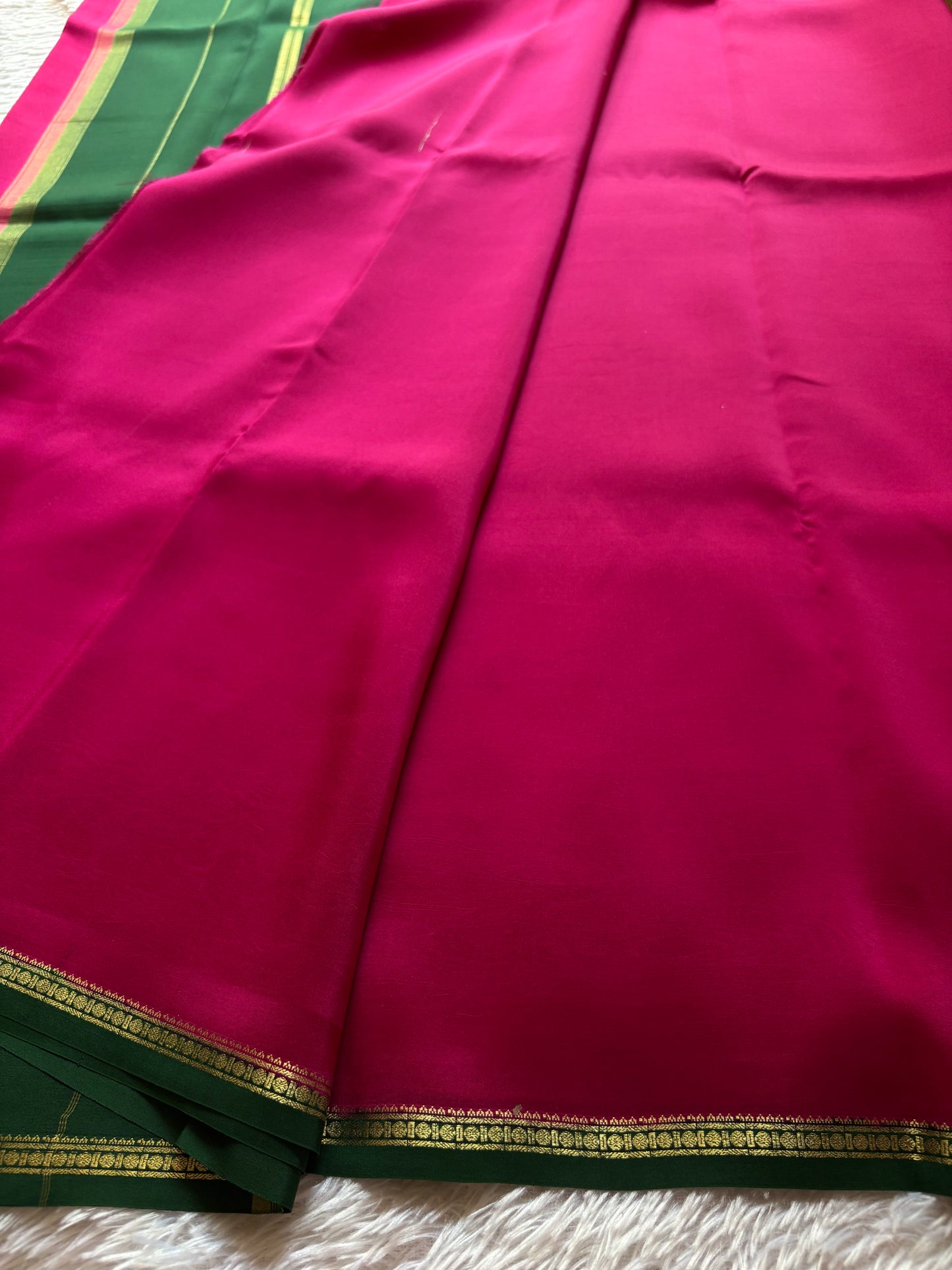 Sumukhi (2D) : Rani pink-bottle green