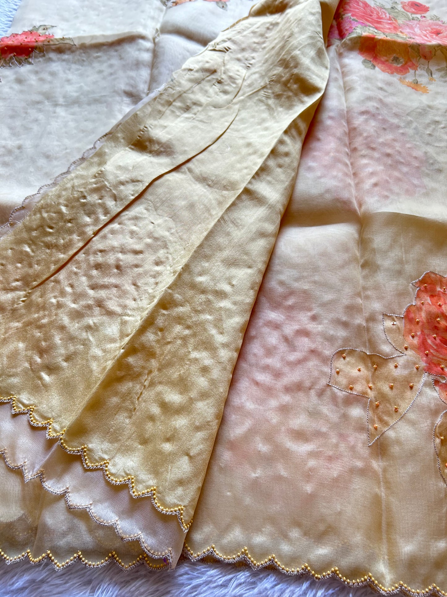 Khushboo : Printed Cream
