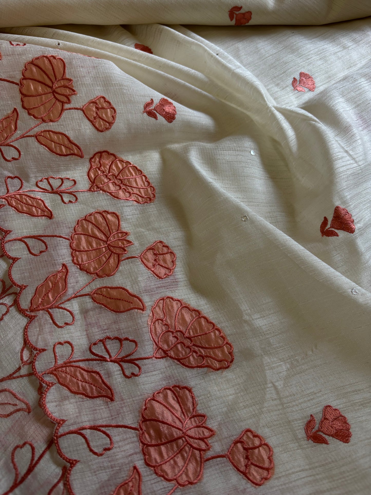 NYD133 : Off white-peach orange