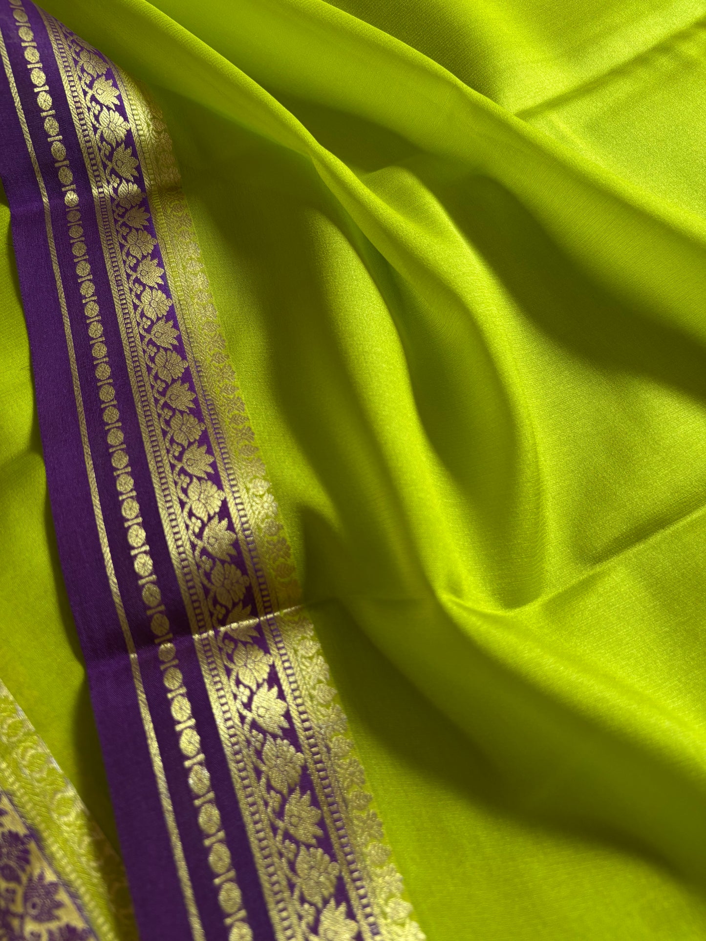 Sushmitha (2D) : Olive-dark magenta