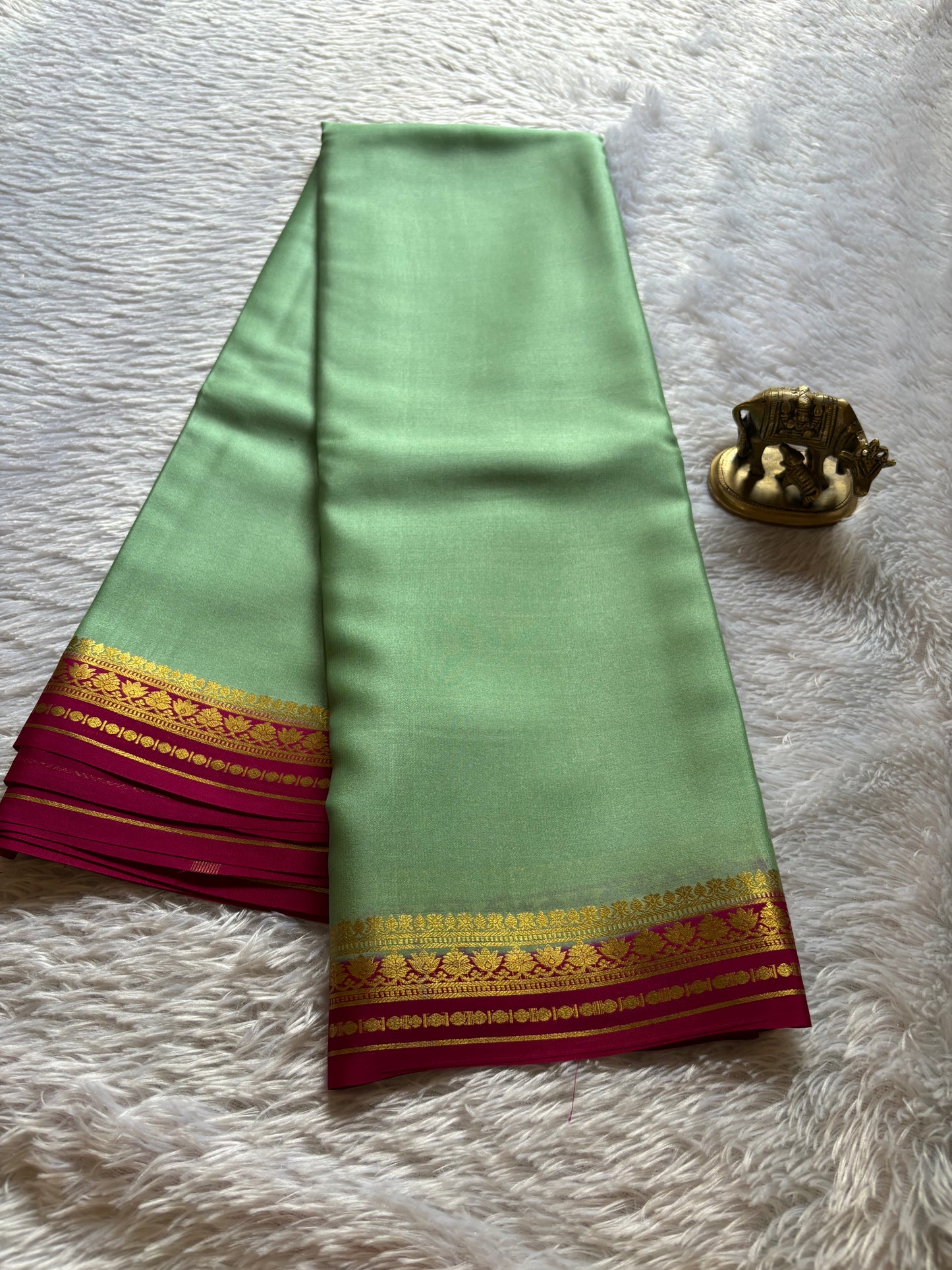 Sushmitha (2D) : Light Mint green-rani pink