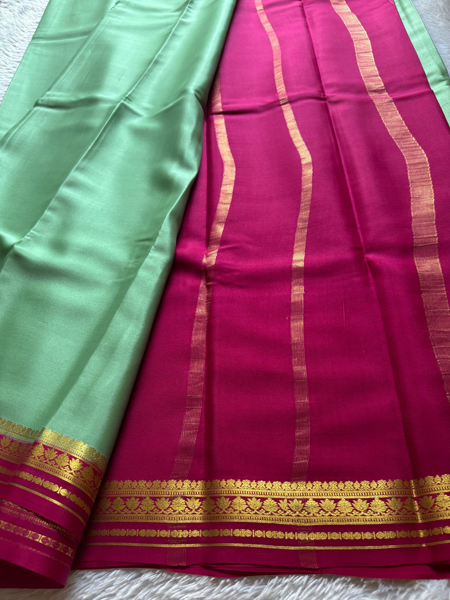 Sushmitha (2D) : Light Mint green-rani pink