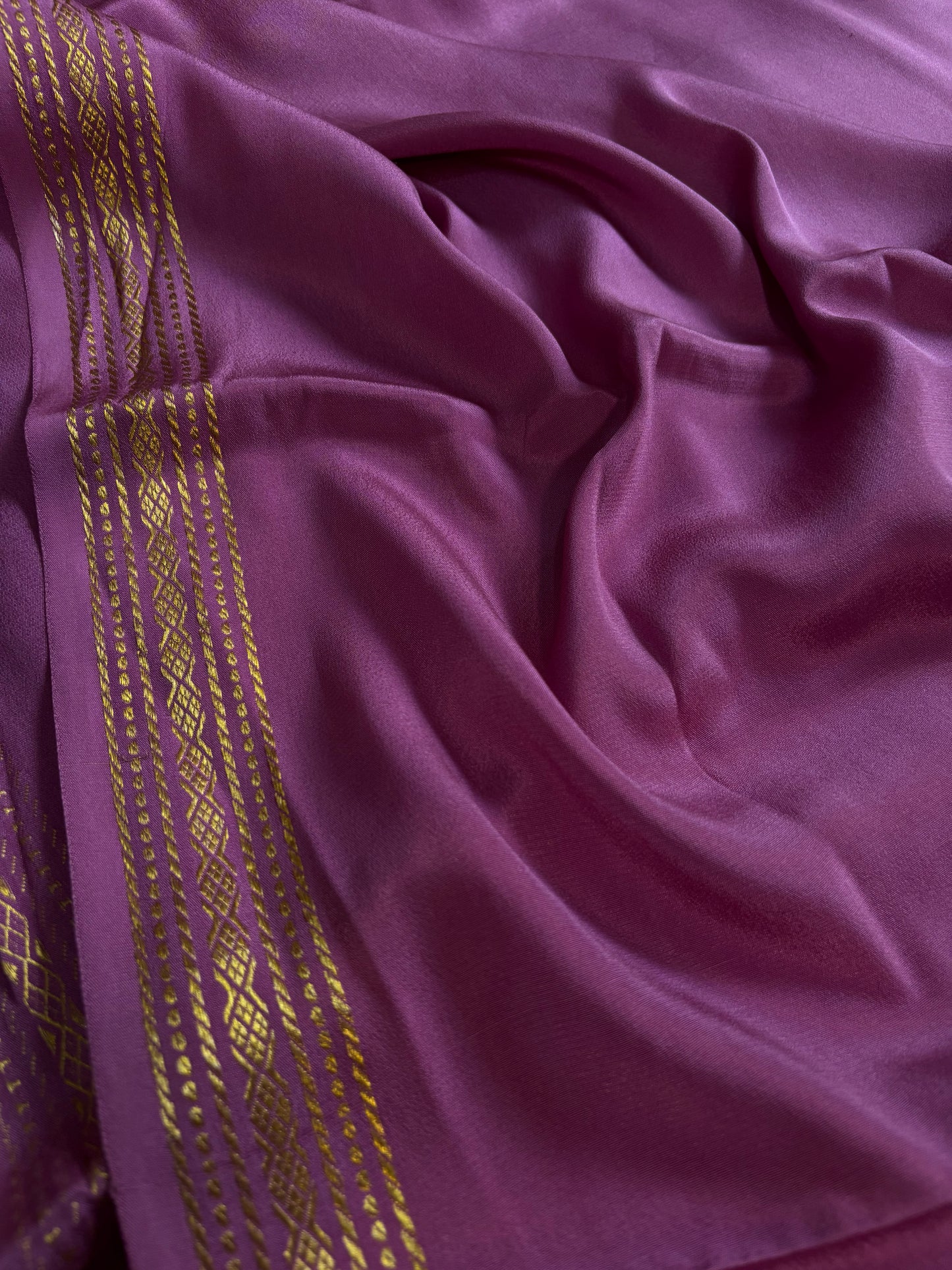 Bhavani : Solid Mauve pink