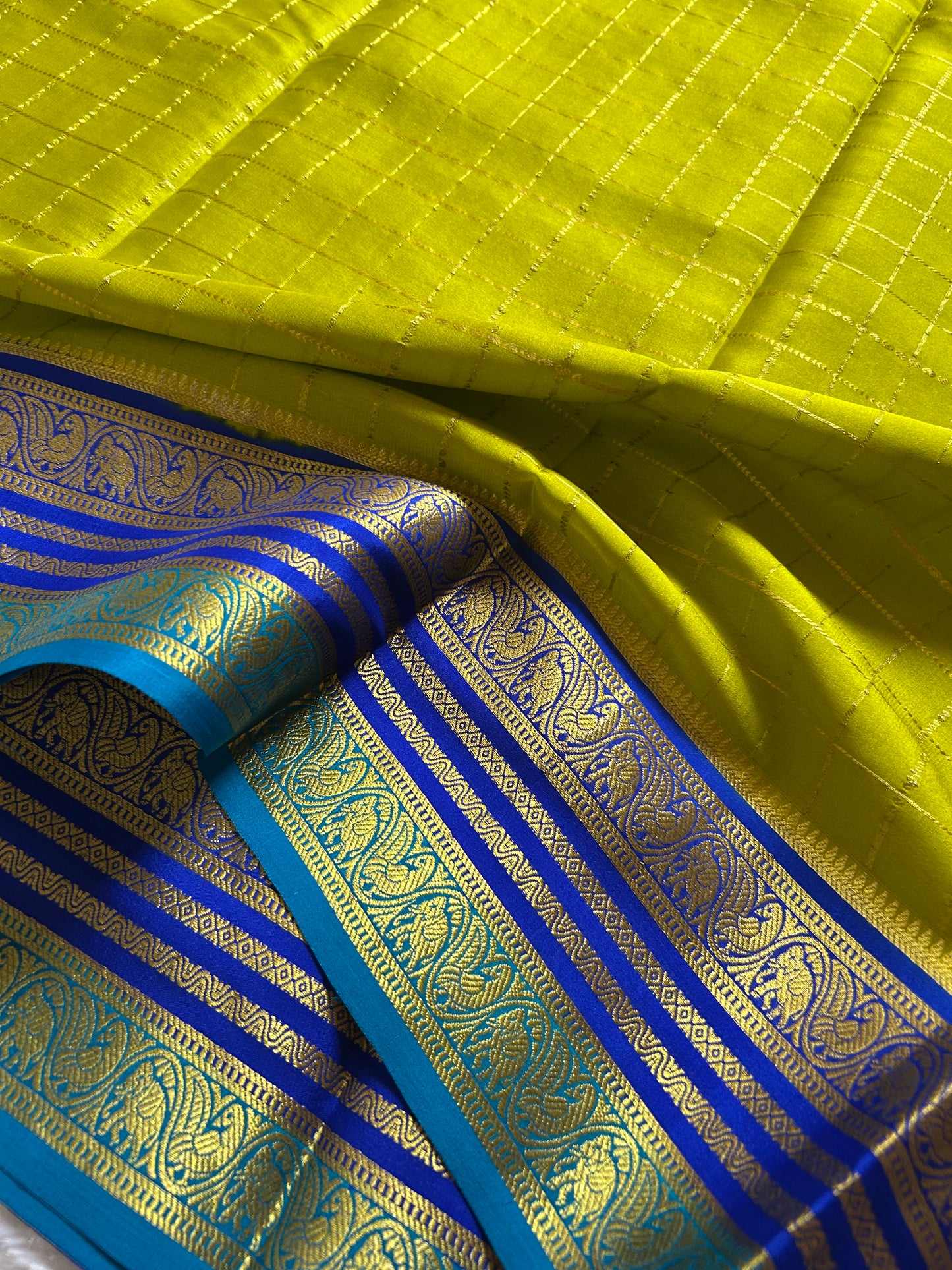 Tulasi (3D) : Olive-royal blue-ananda blue