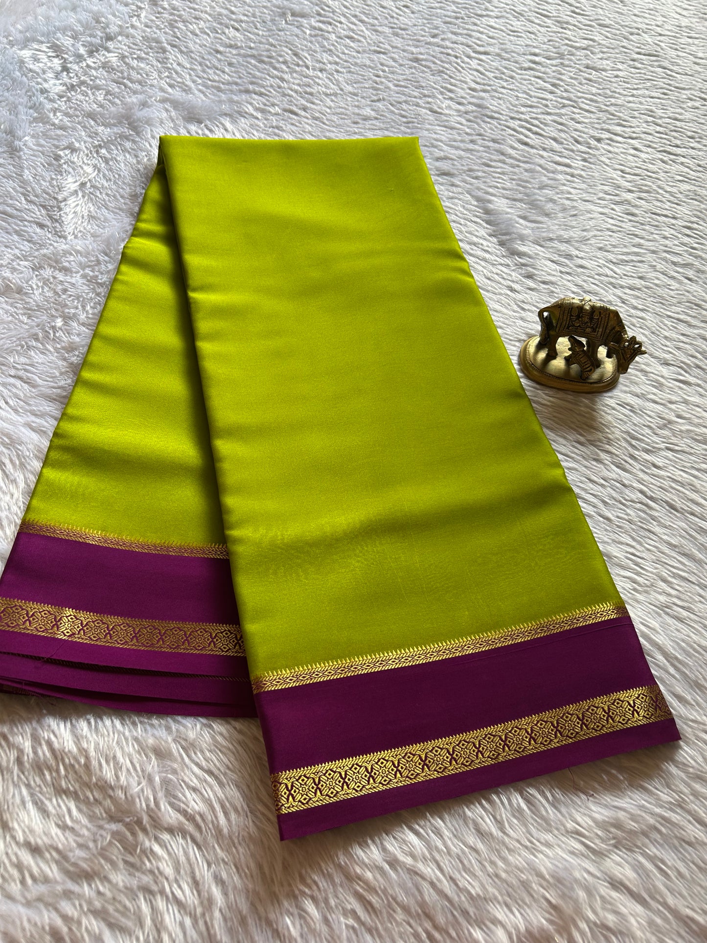 Kalyani (2D) : Mehendi green-magenta