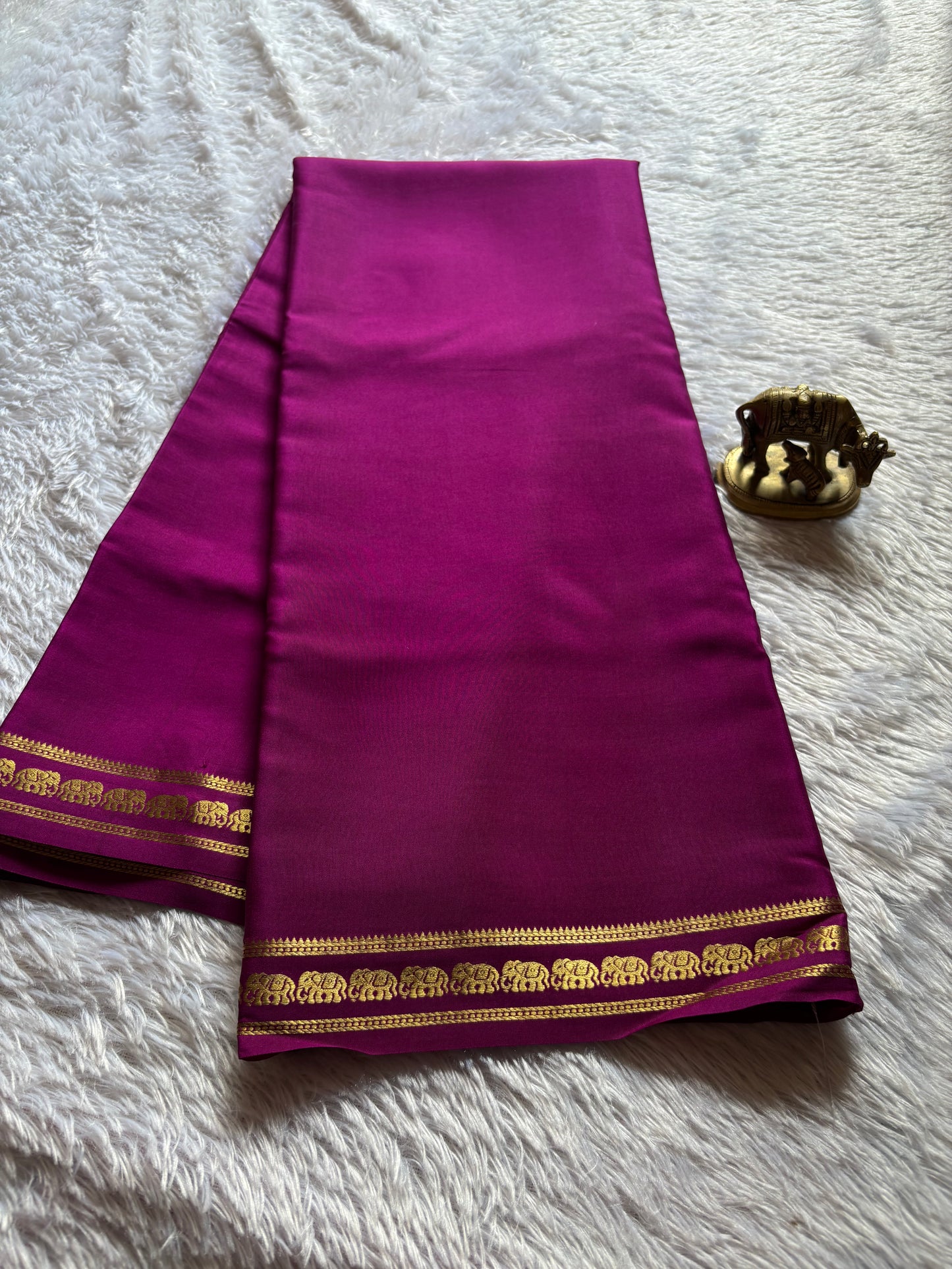 Anjana : Solid Dark magenta