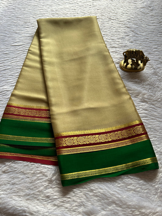 Tara (3D) : Light beige-maroon-green