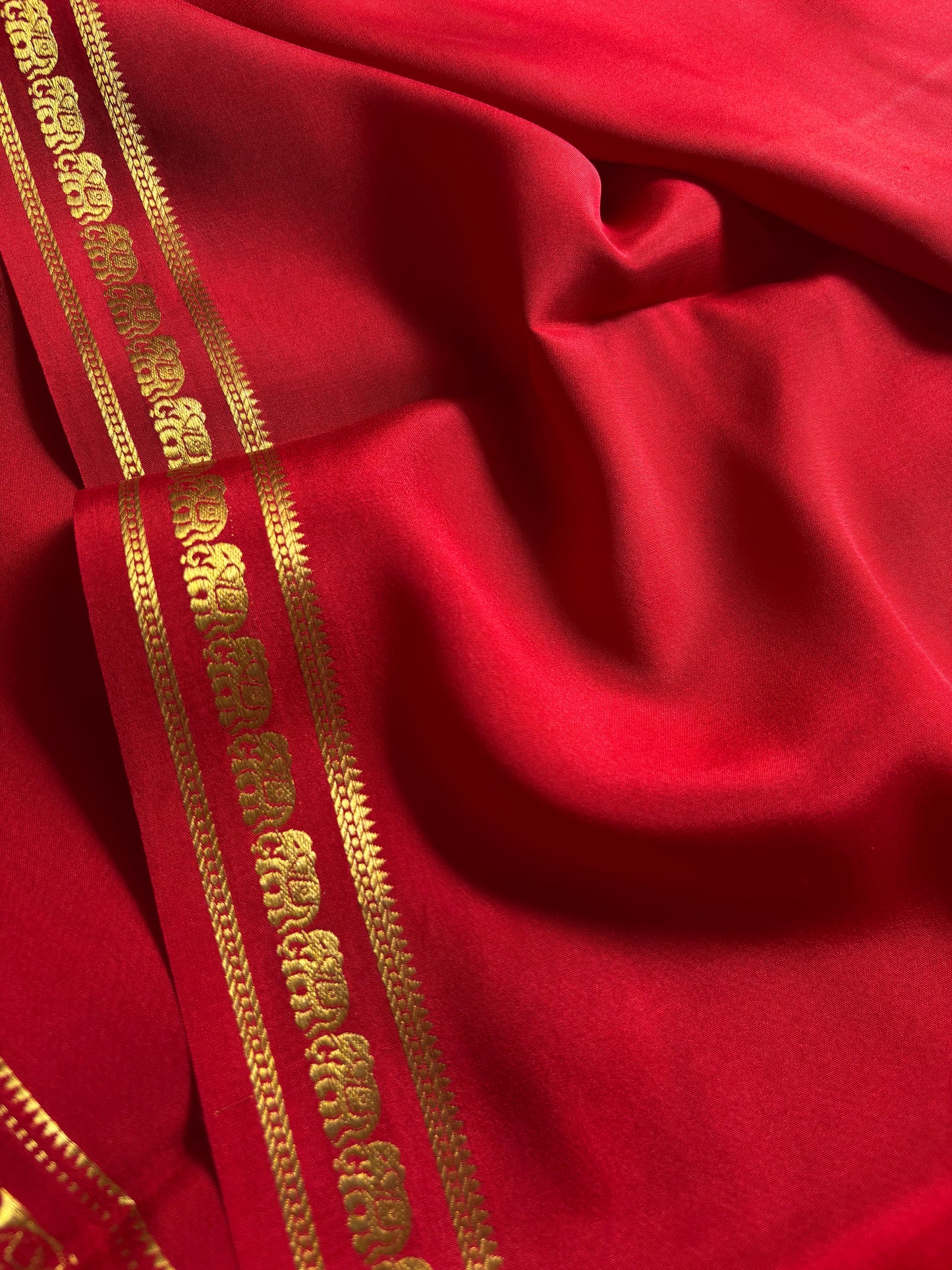 Anjana : Solid Red