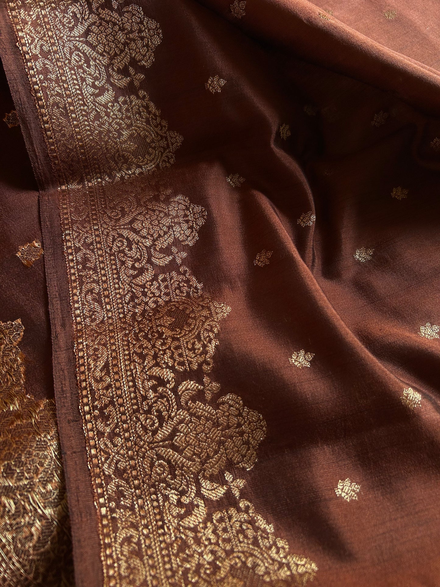 Banarasi Chiniya : Solid Brown