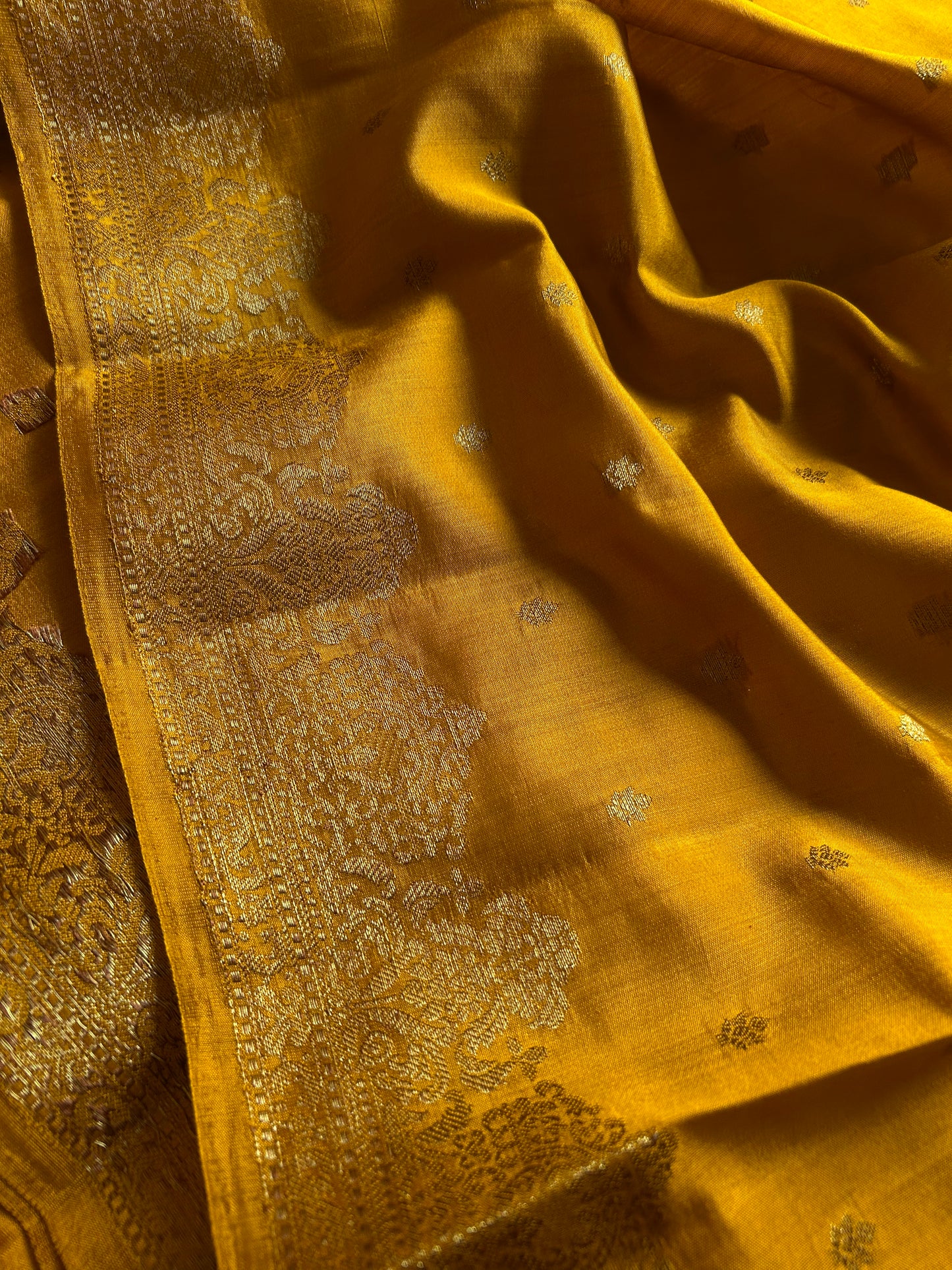 Banarasi Chiniya : Solid Golden Yellow