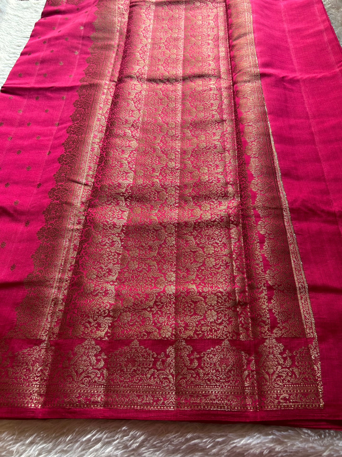 Banarasi Chiniya : Solid Rani pink