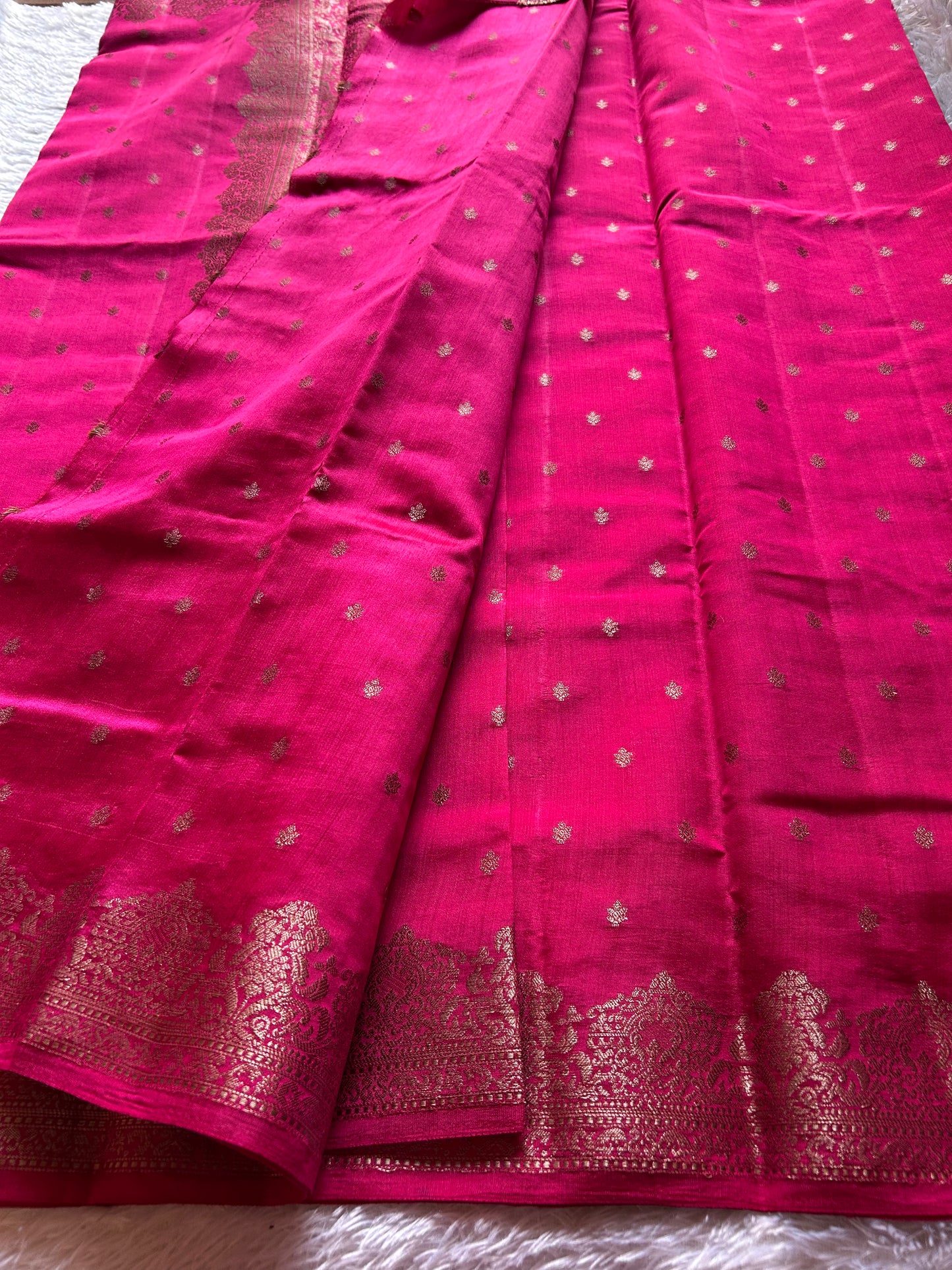 Banarasi Chiniya : Solid Rani pink