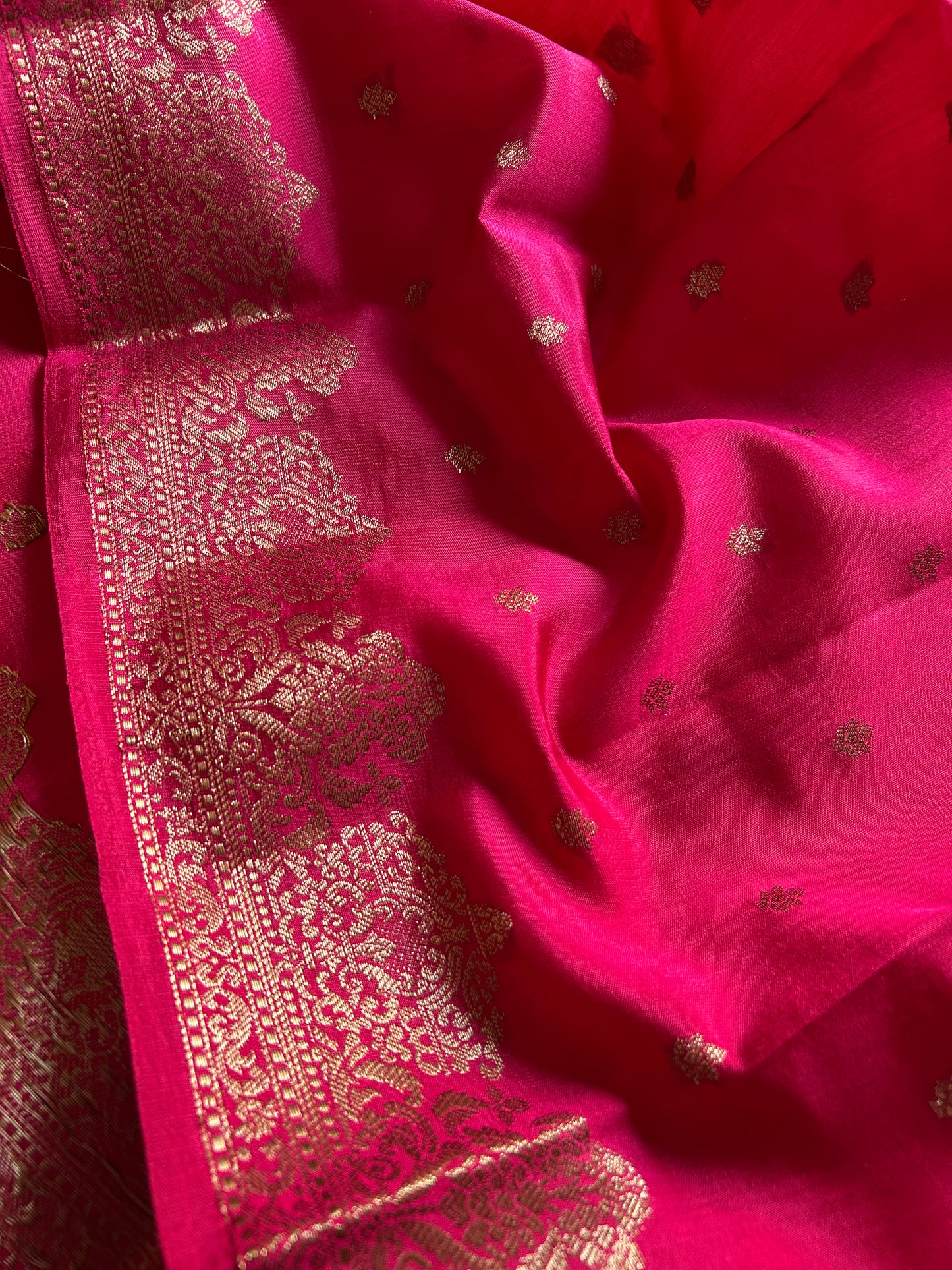 Banarasi Chiniya : Solid Rani pink