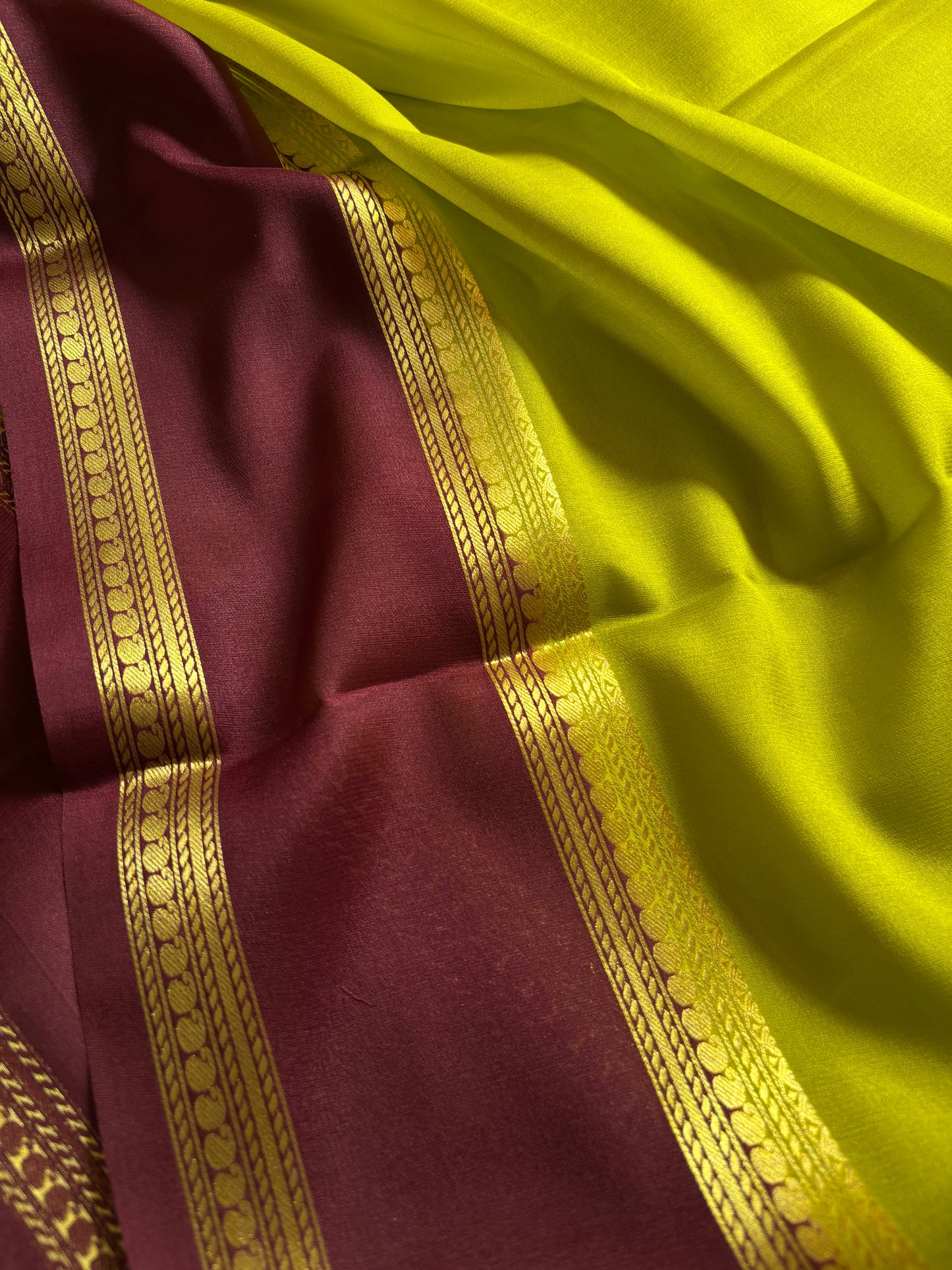 Malathi (2D) : Olive-maroon