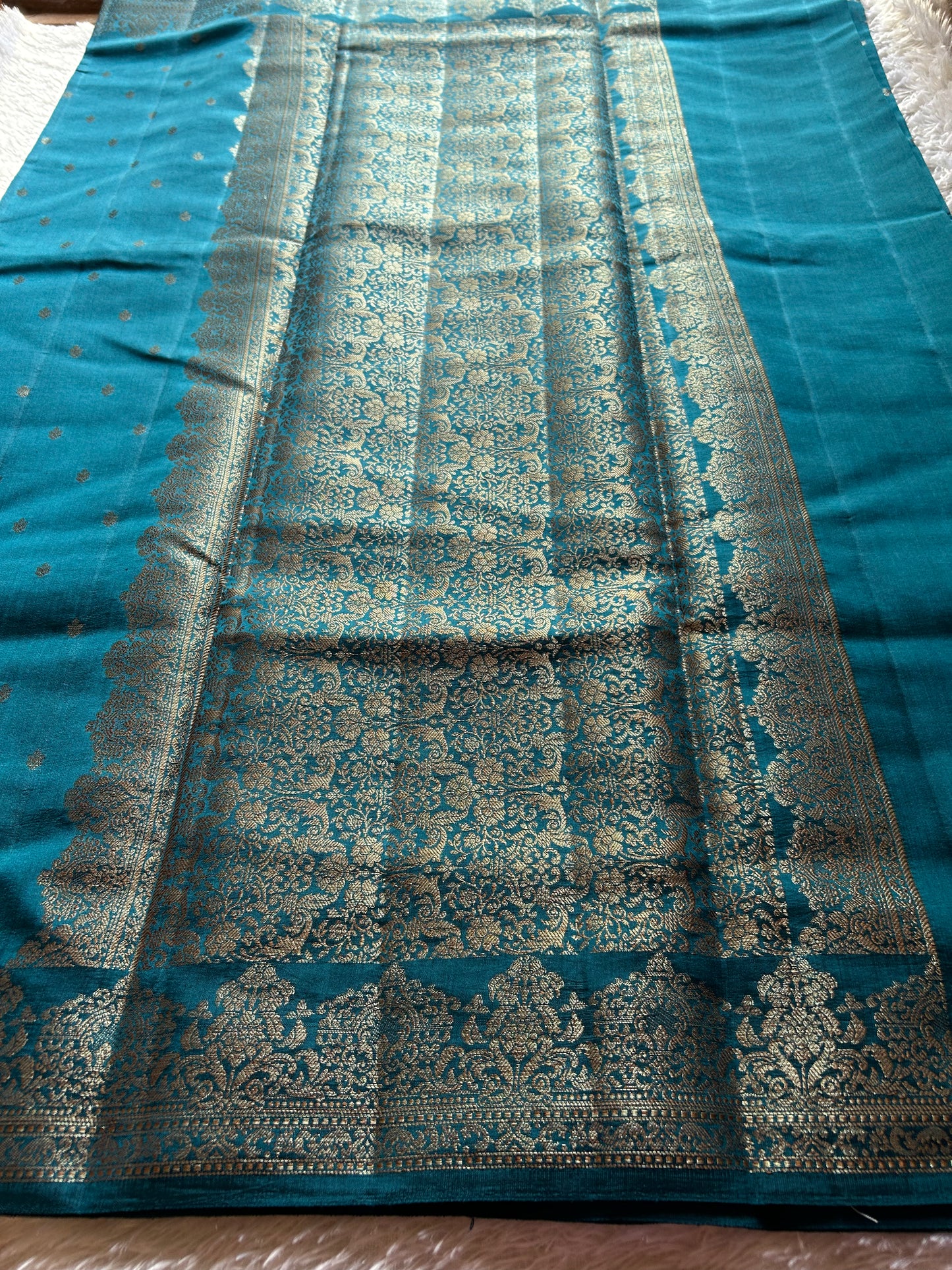 Banarasi Chiniya : Solid Teal blue