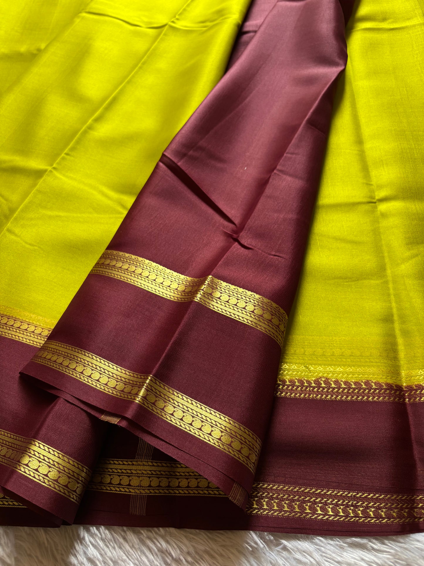 Malathi (2D) : Olive-maroon