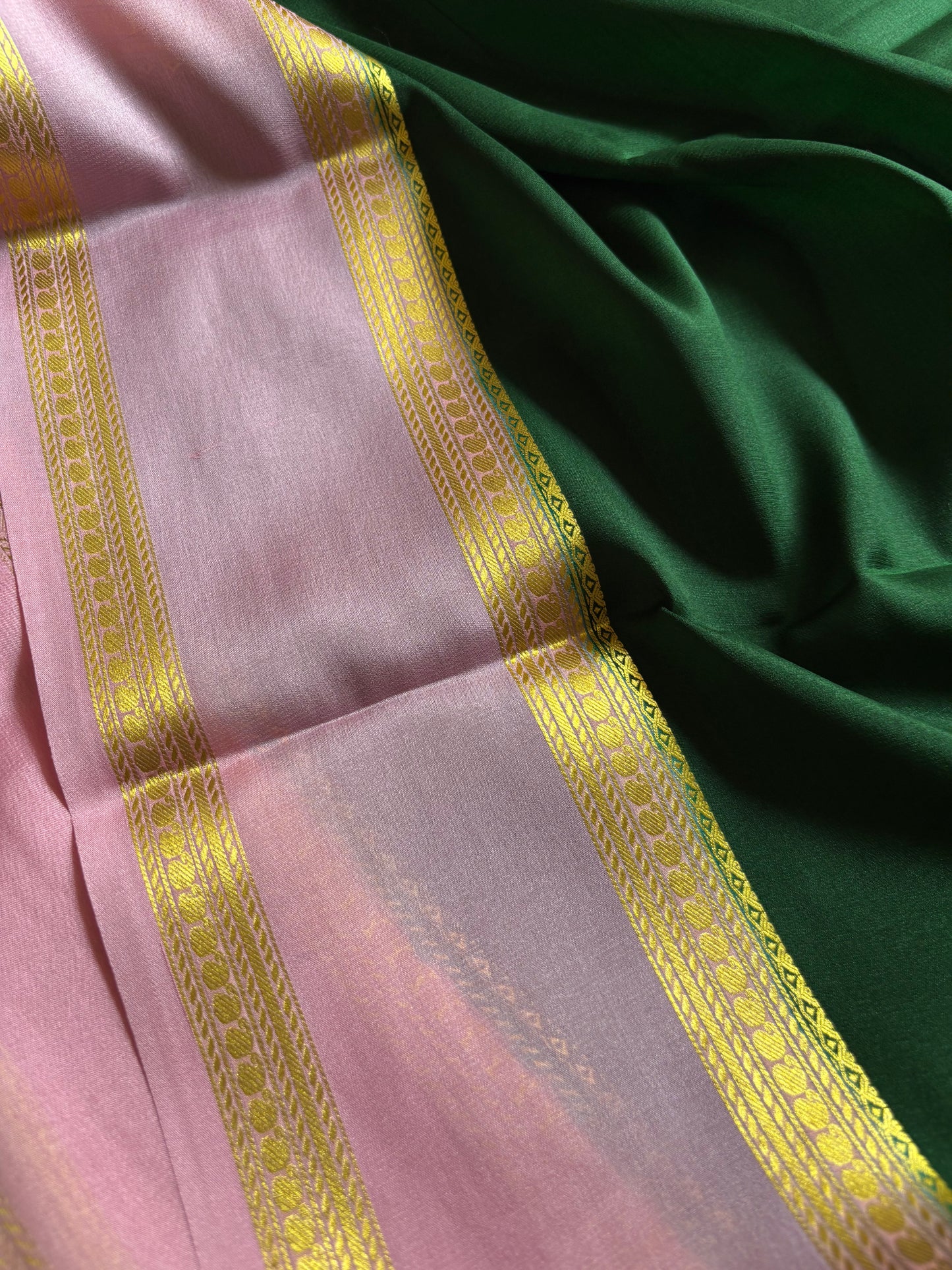 Malathi (2D) : Dark green-baby pink