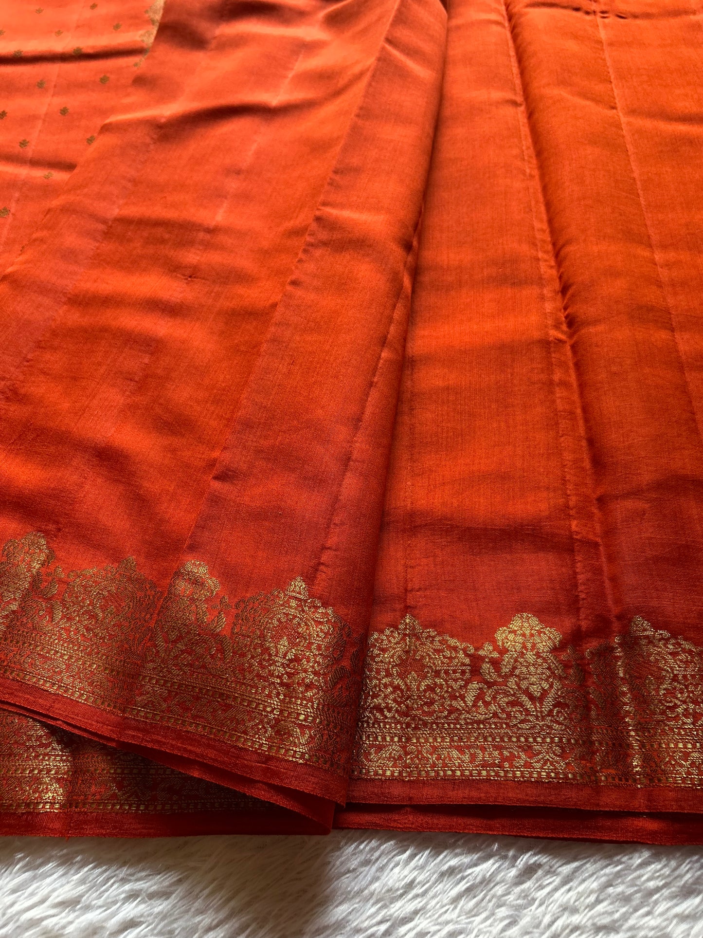 Banarasi Chiniya : Solid Rust orange