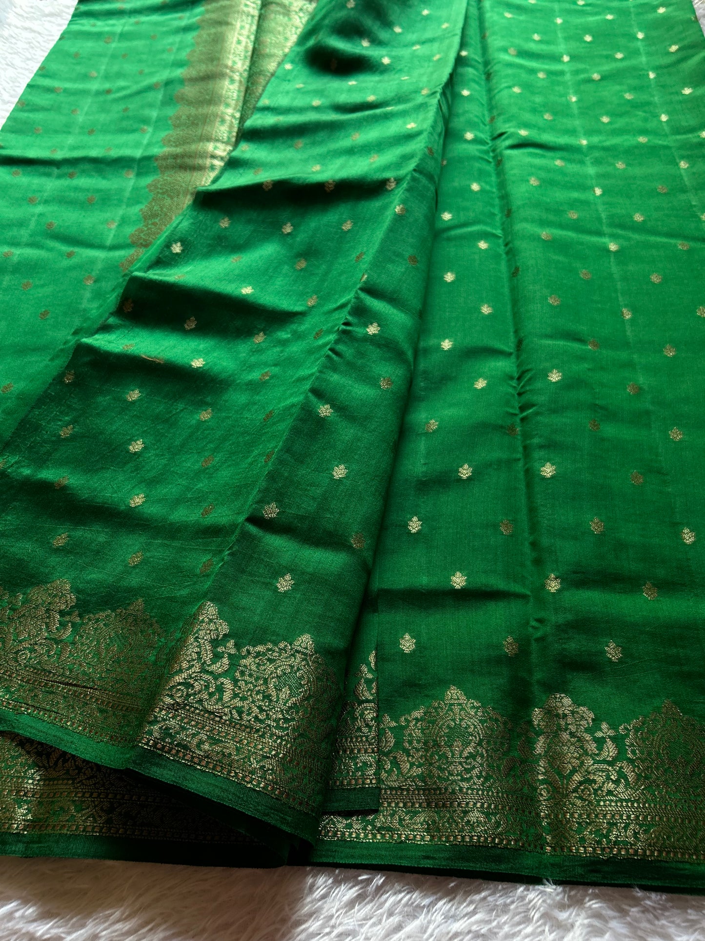 Banarasi Chiniya : Bottle green