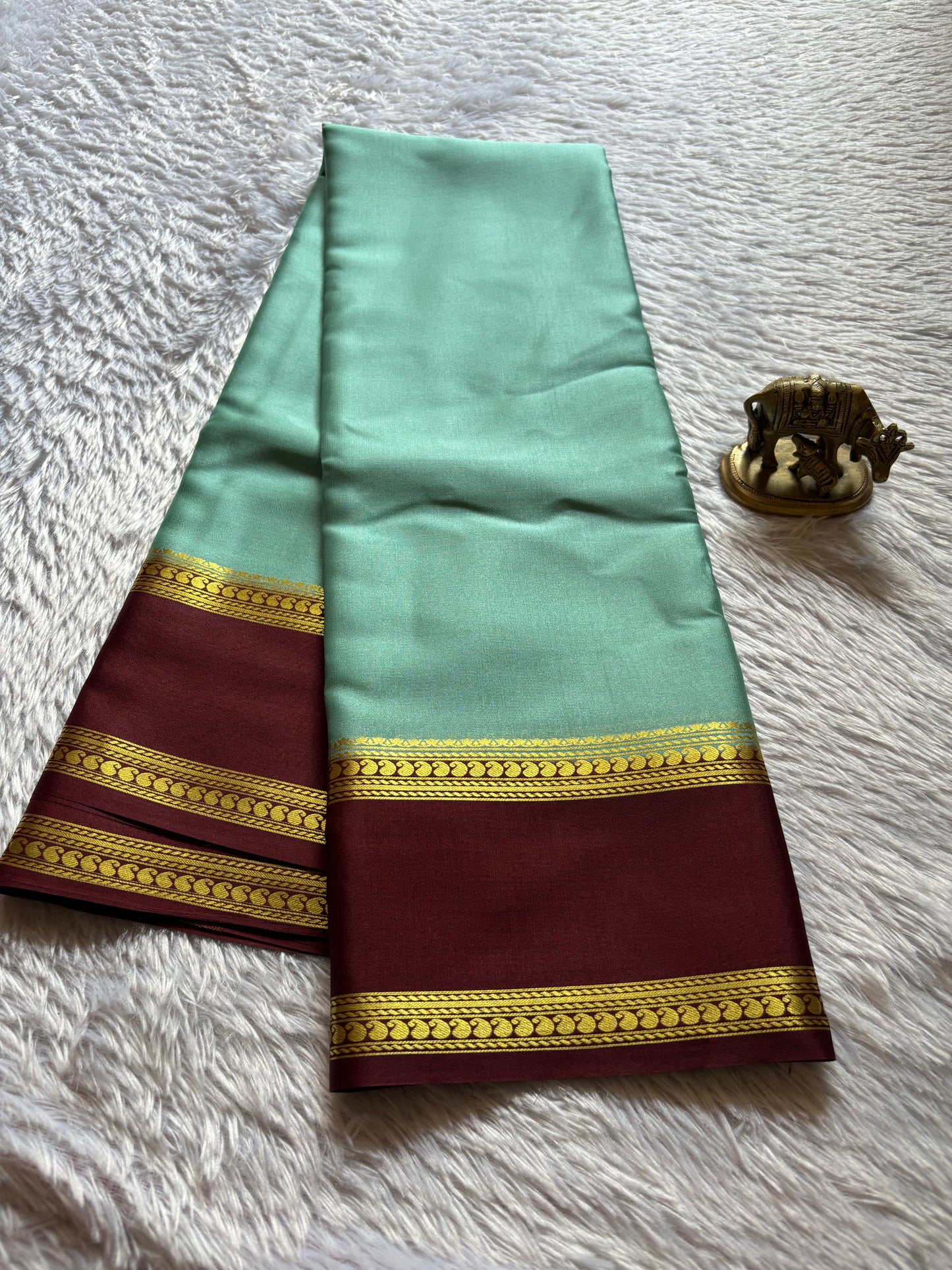 Malathi (2D) : Seafoam green-maroon