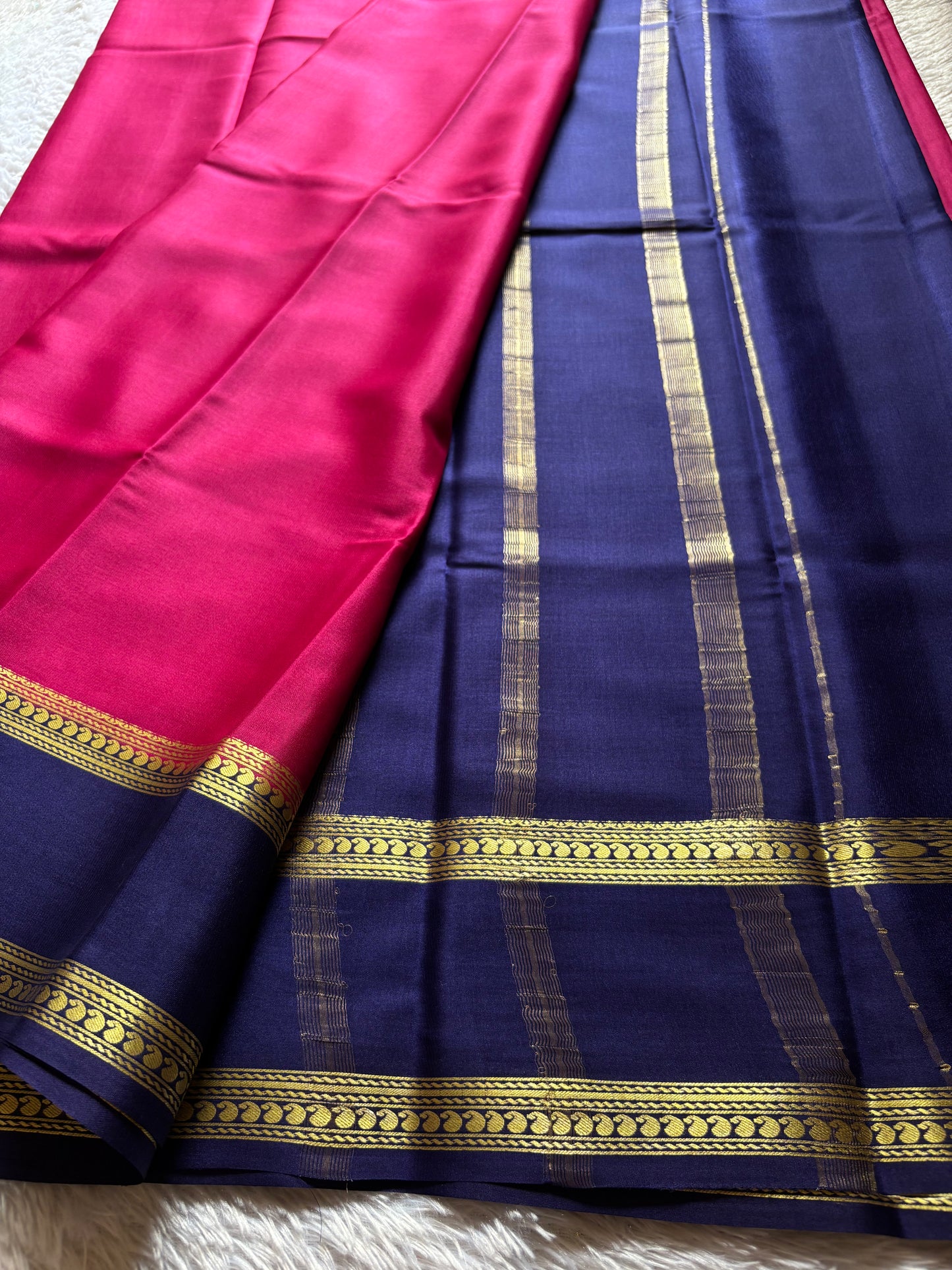 Malathi (2D) : Pink-navy blue
