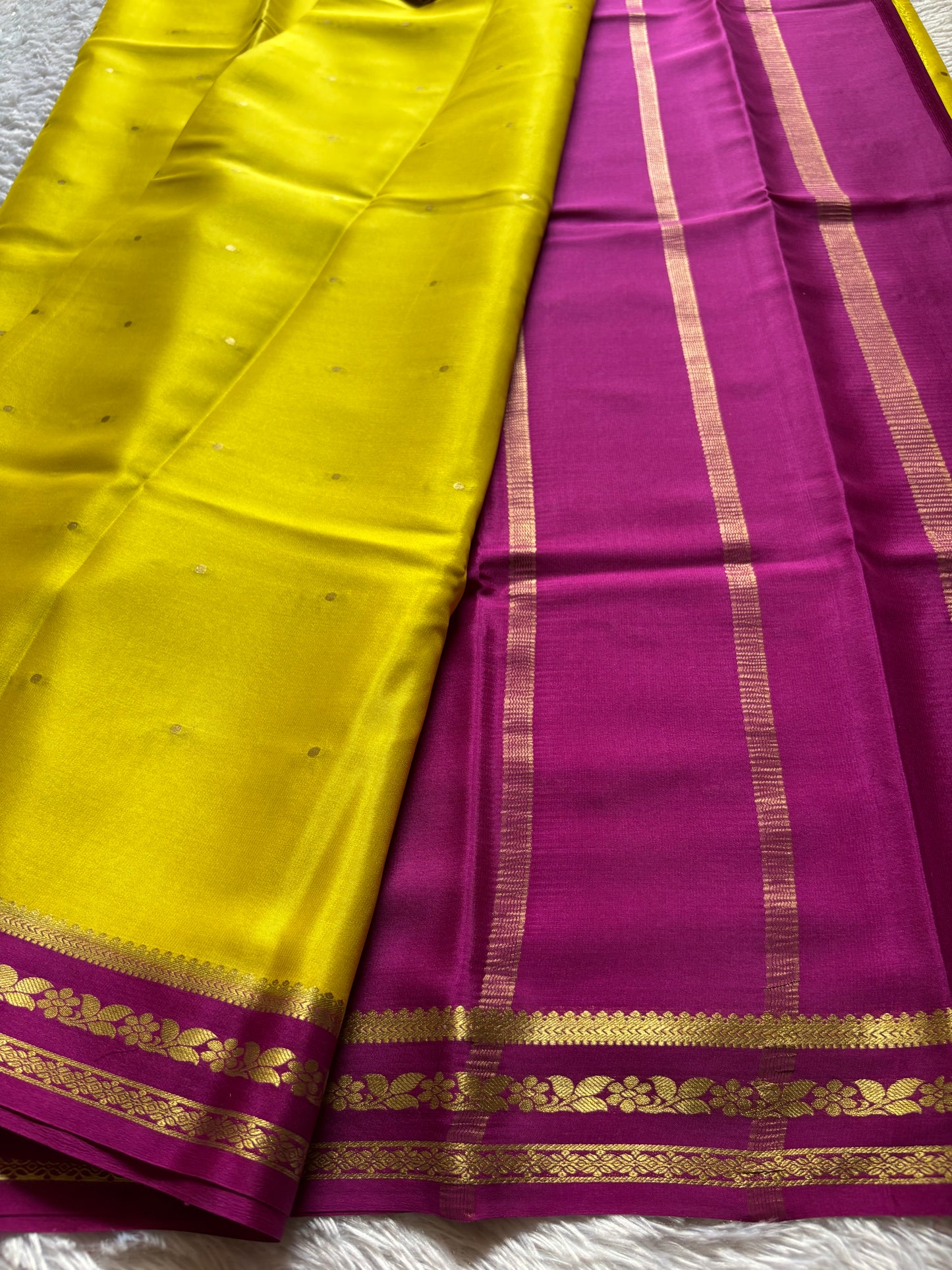 Anjali (2D) : Olive-magenta