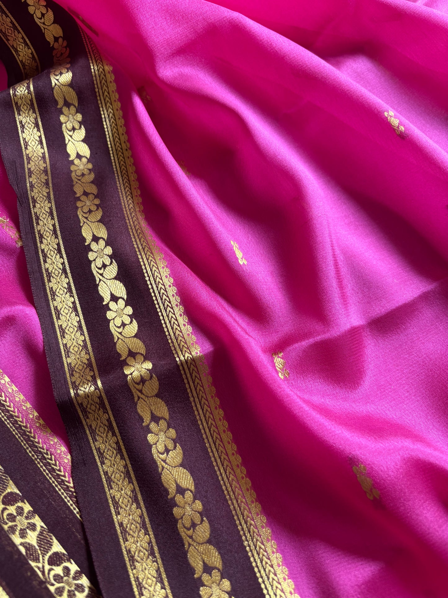 Anjali (2D) : Magenta pink-chocolate brown