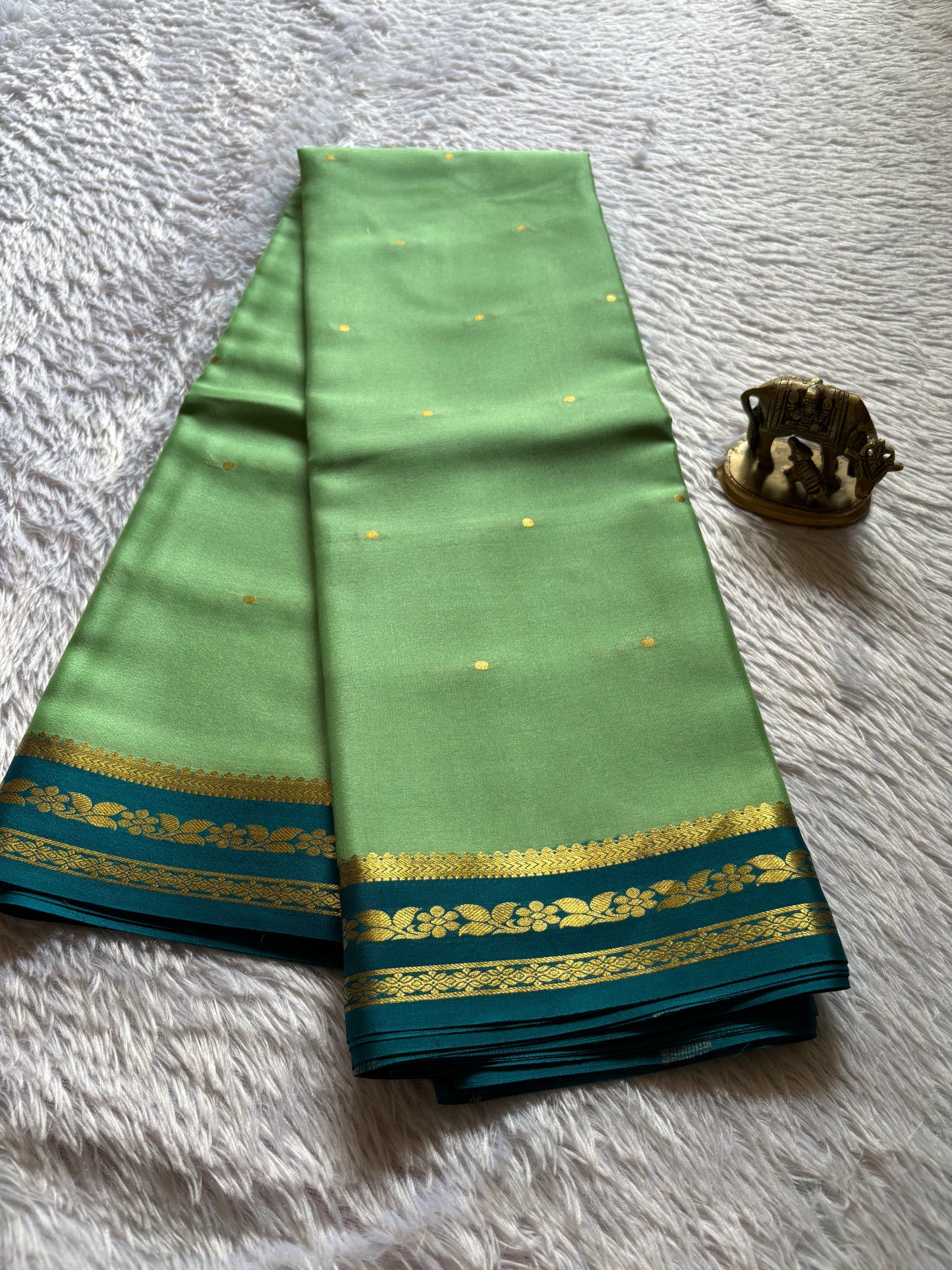Anjali (2D) : Mint green-teal green