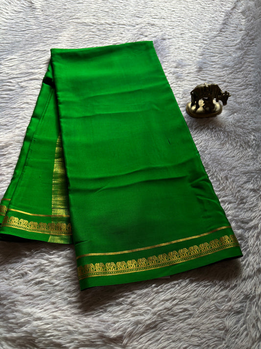 Bheema : Solid Leaf green