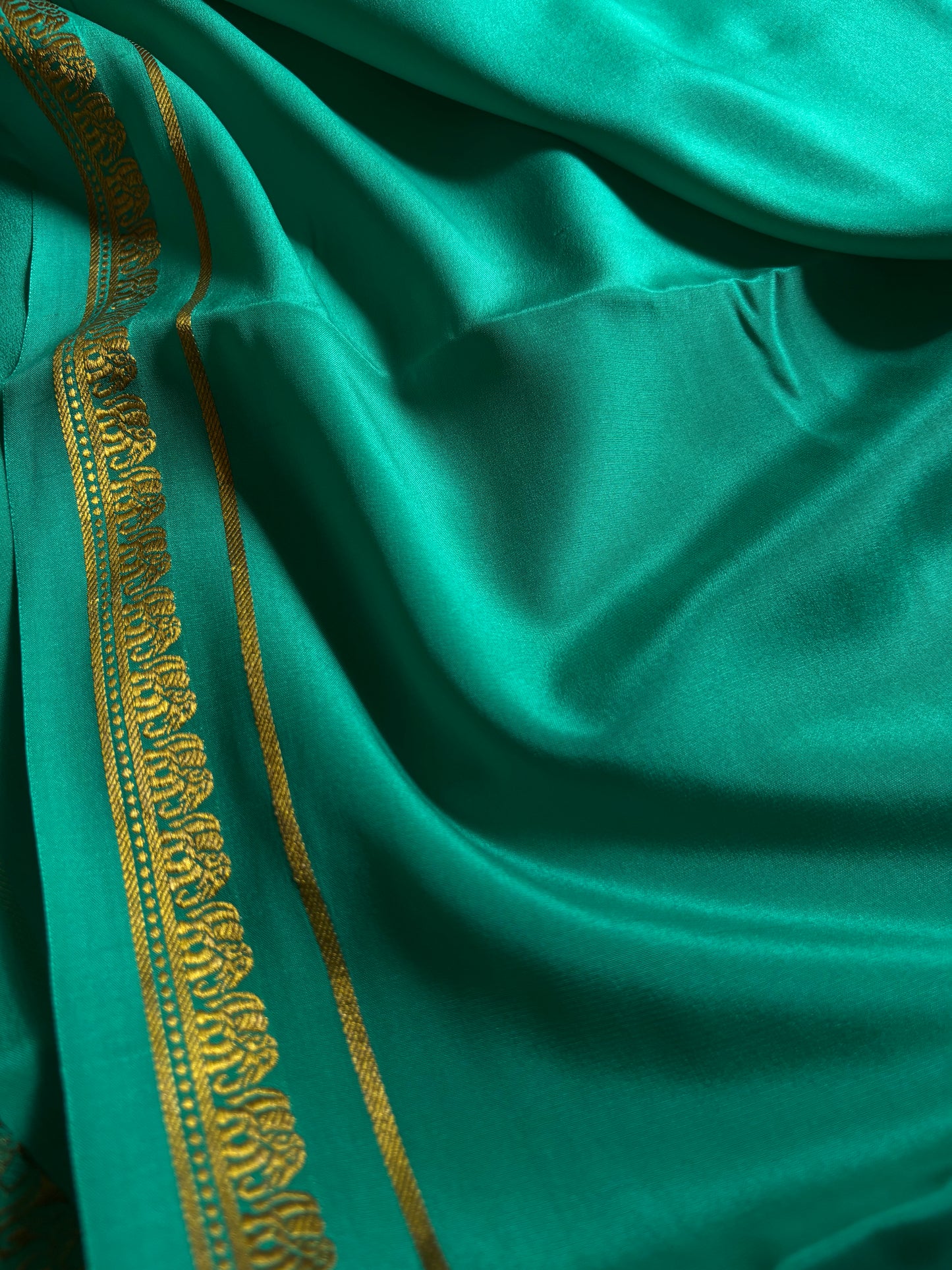 Bheema : Solid Turquoise
