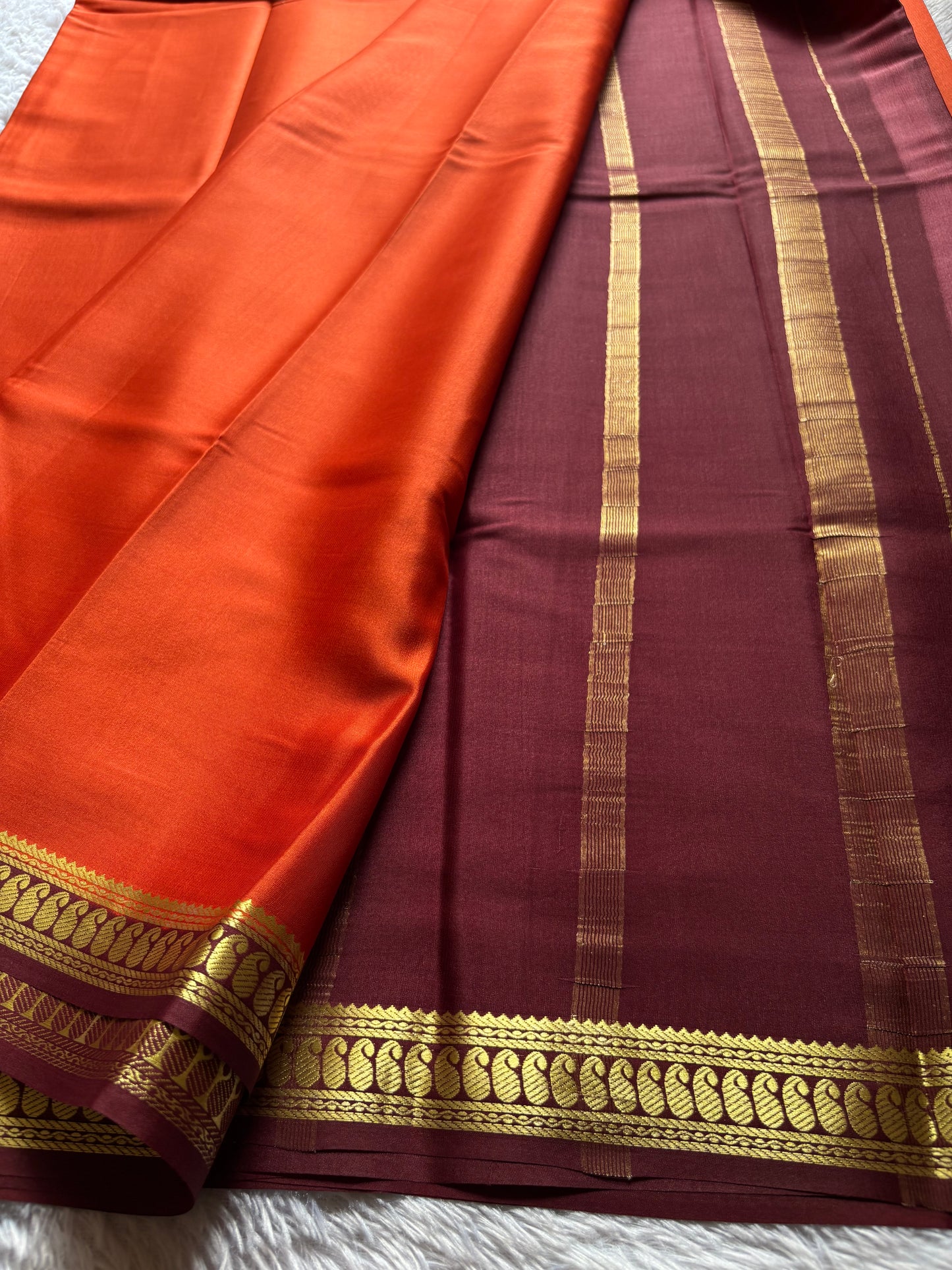 Meena (2D) : Rust orange-chocolate brown