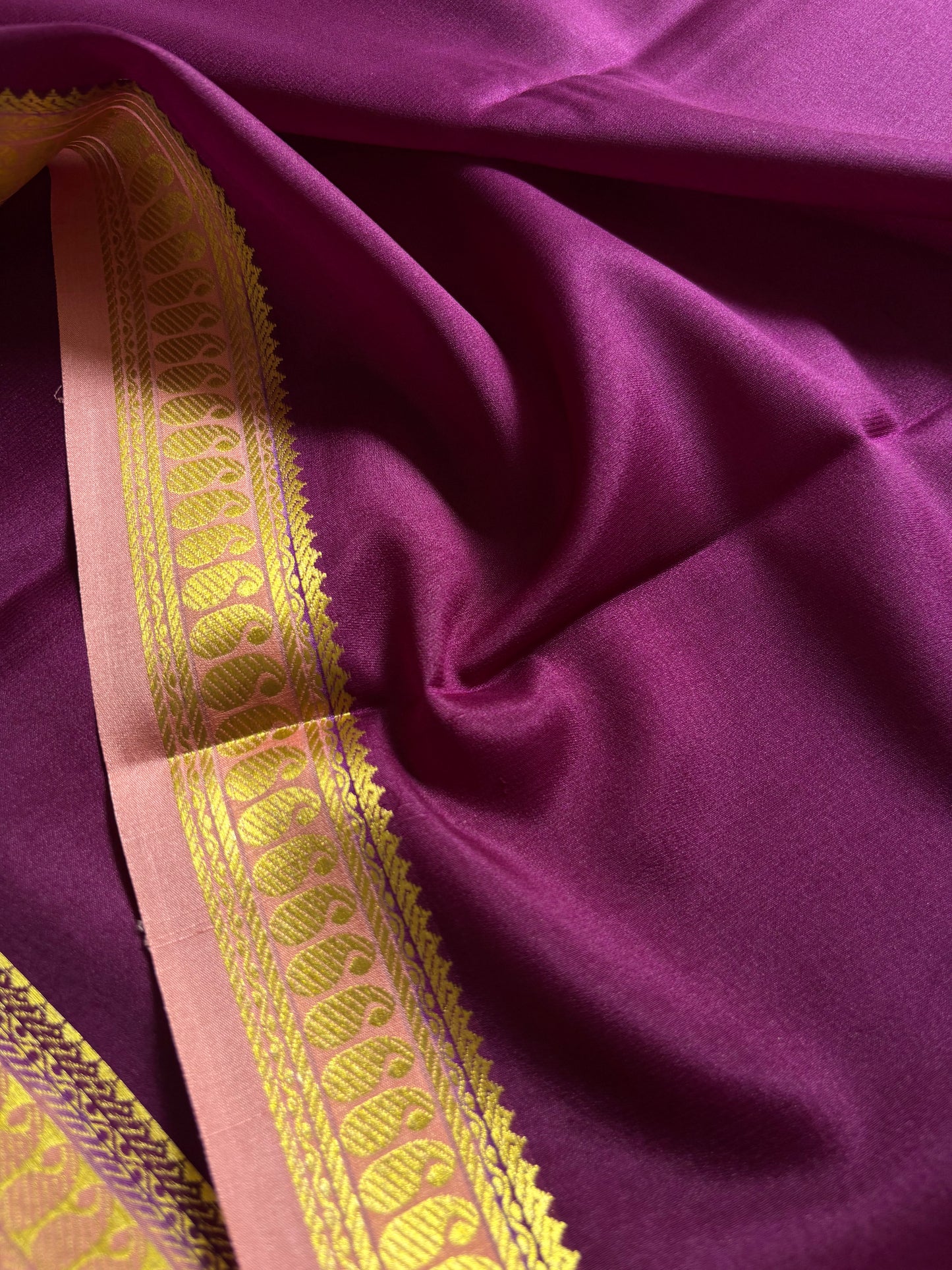 Meena (2D) : Wine-light peach
