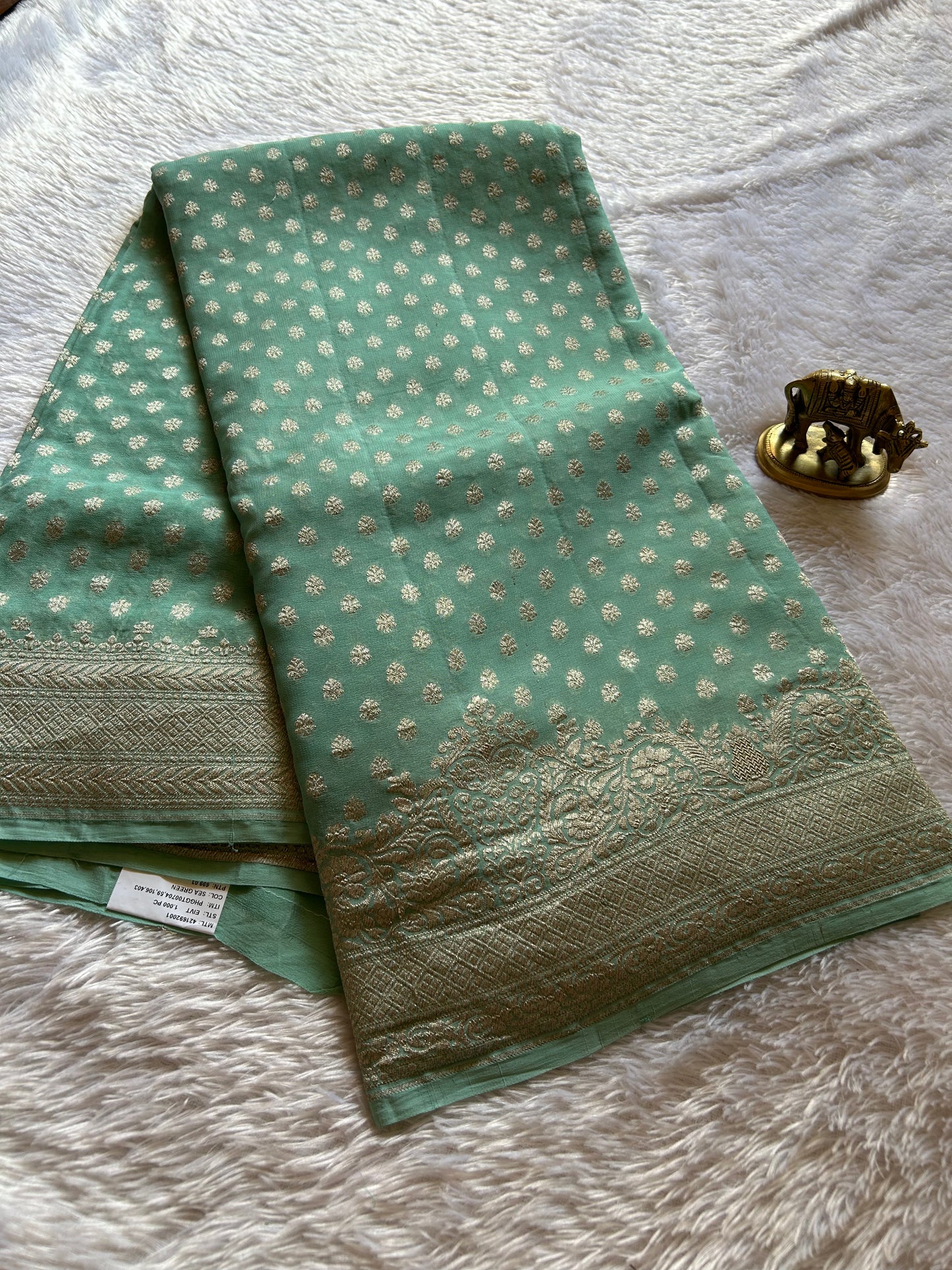 Myra : Solid Pastel mint green
