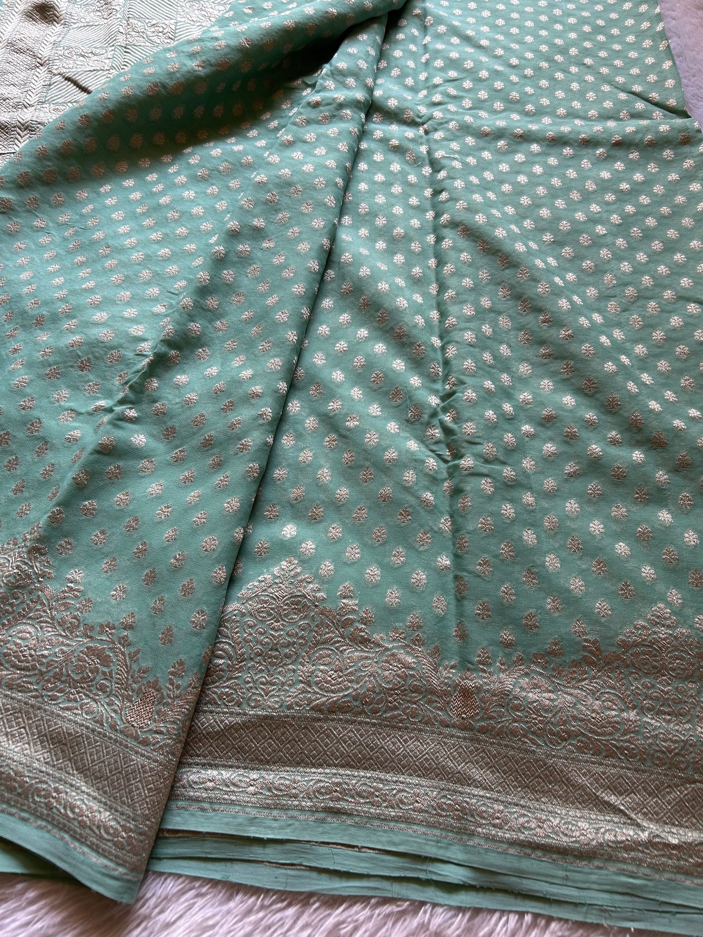 Myra : Solid Pastel mint green
