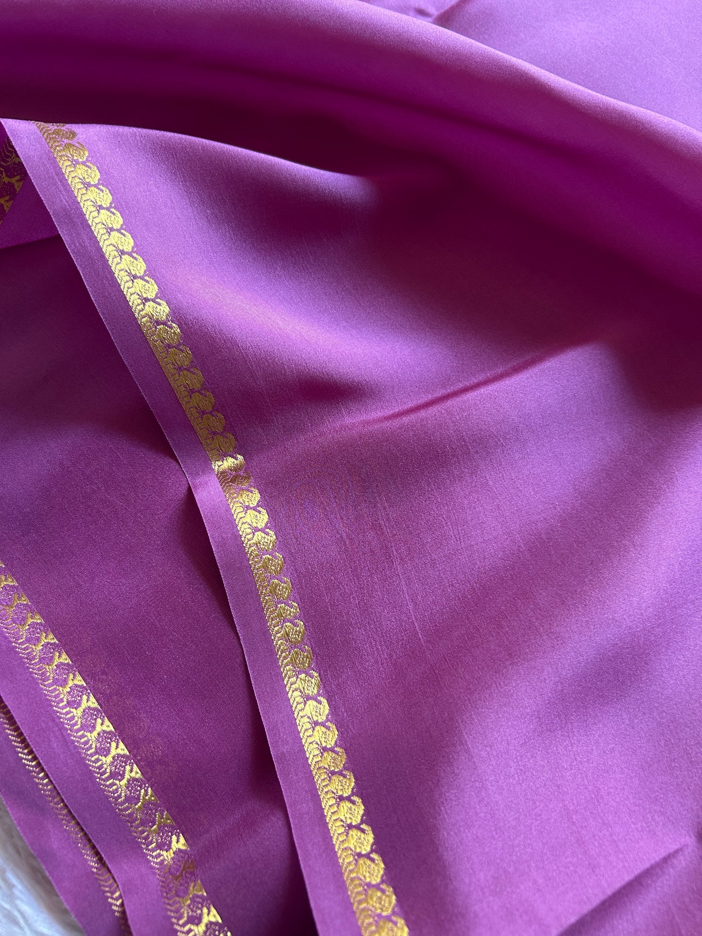 Manikya : Solid Lavender pink