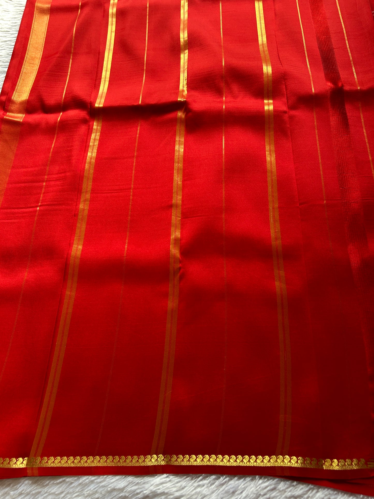 Manikya : Solid Red