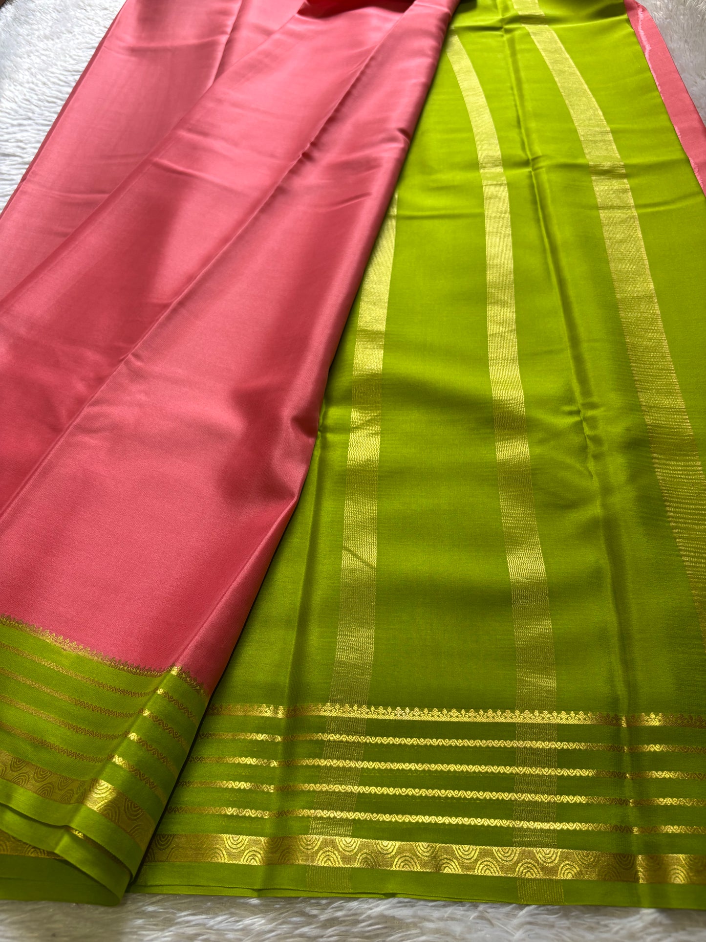 Rashmi (2D) : Coral pink-mehendi green