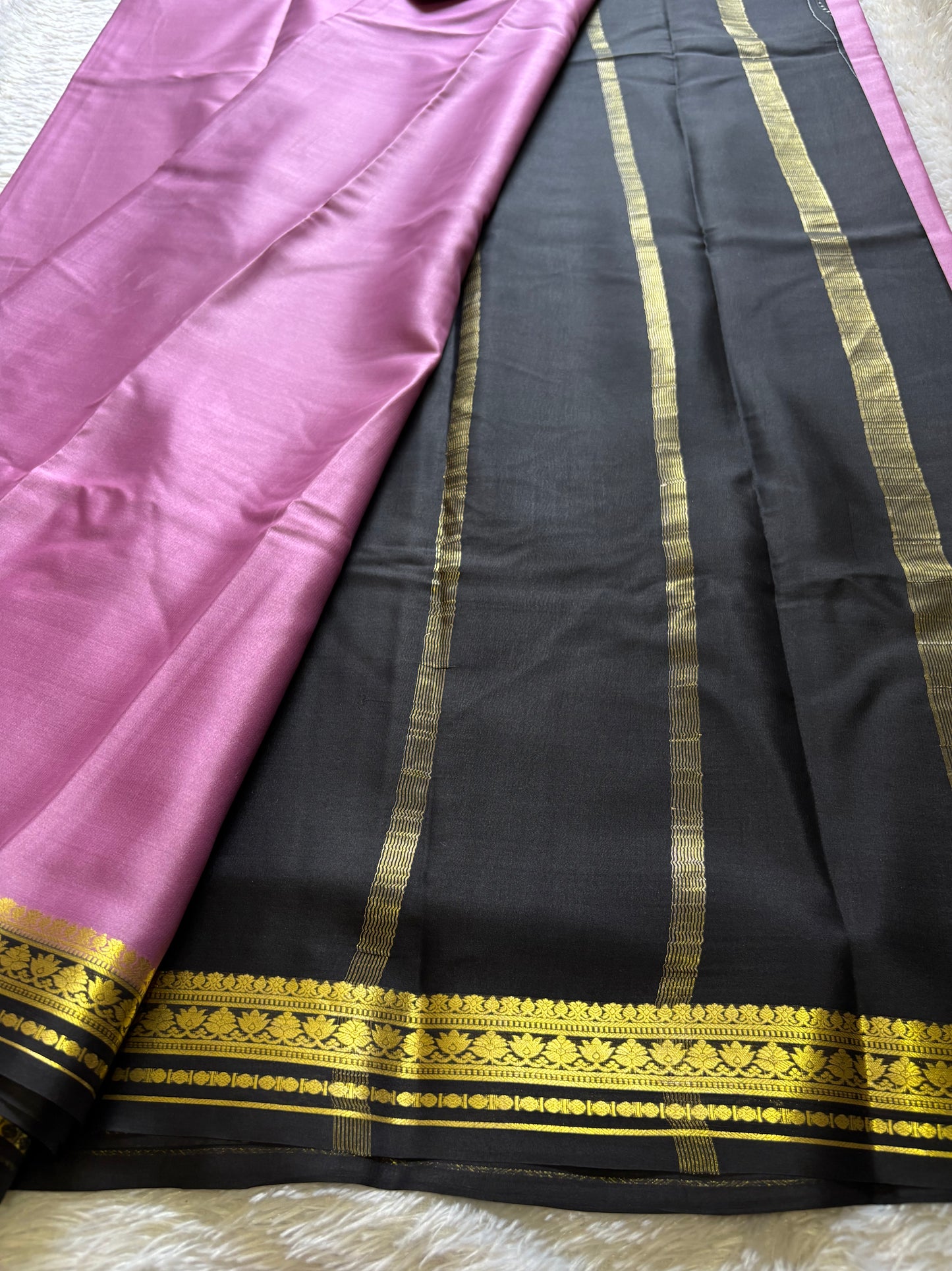 Sushmitha (2D) : Mauve-black