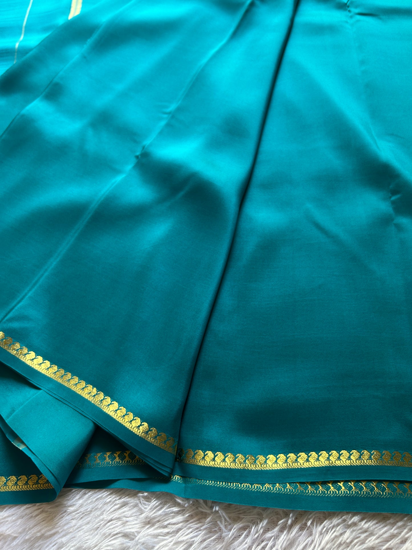 Manikya : Solid Ananda blue