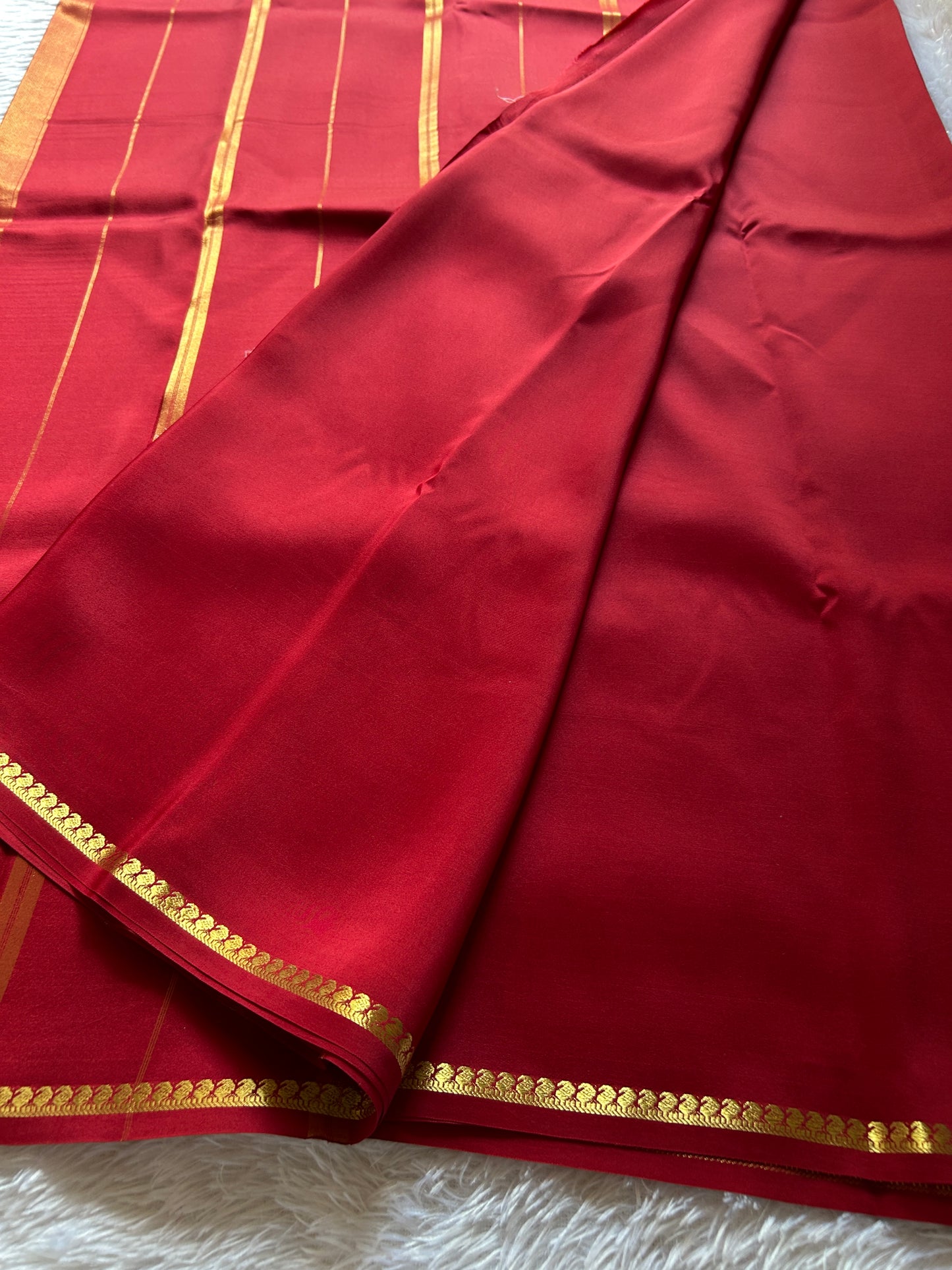 Manikya : Solid Cherry red