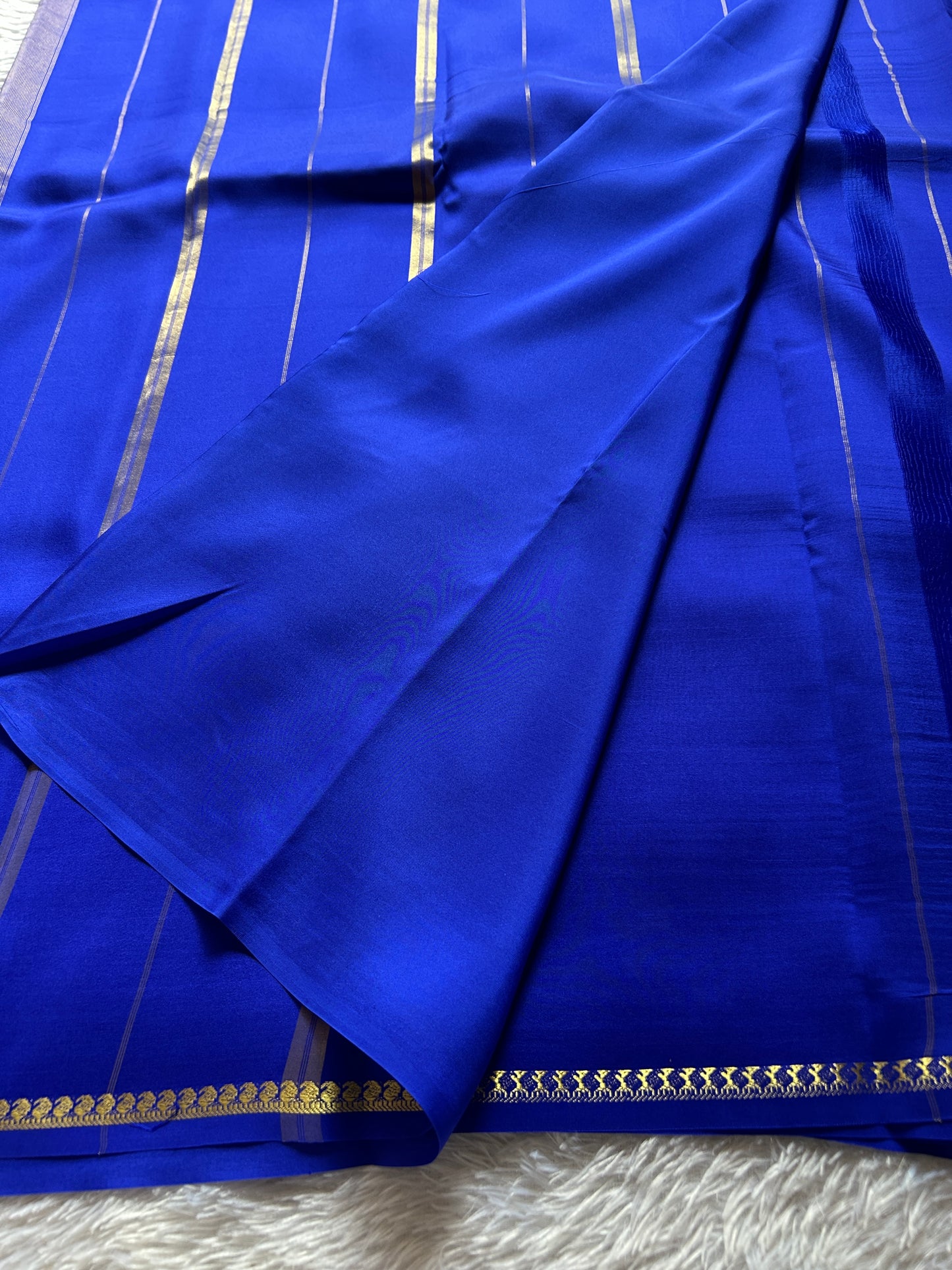 Manikya : Solid Royal blue