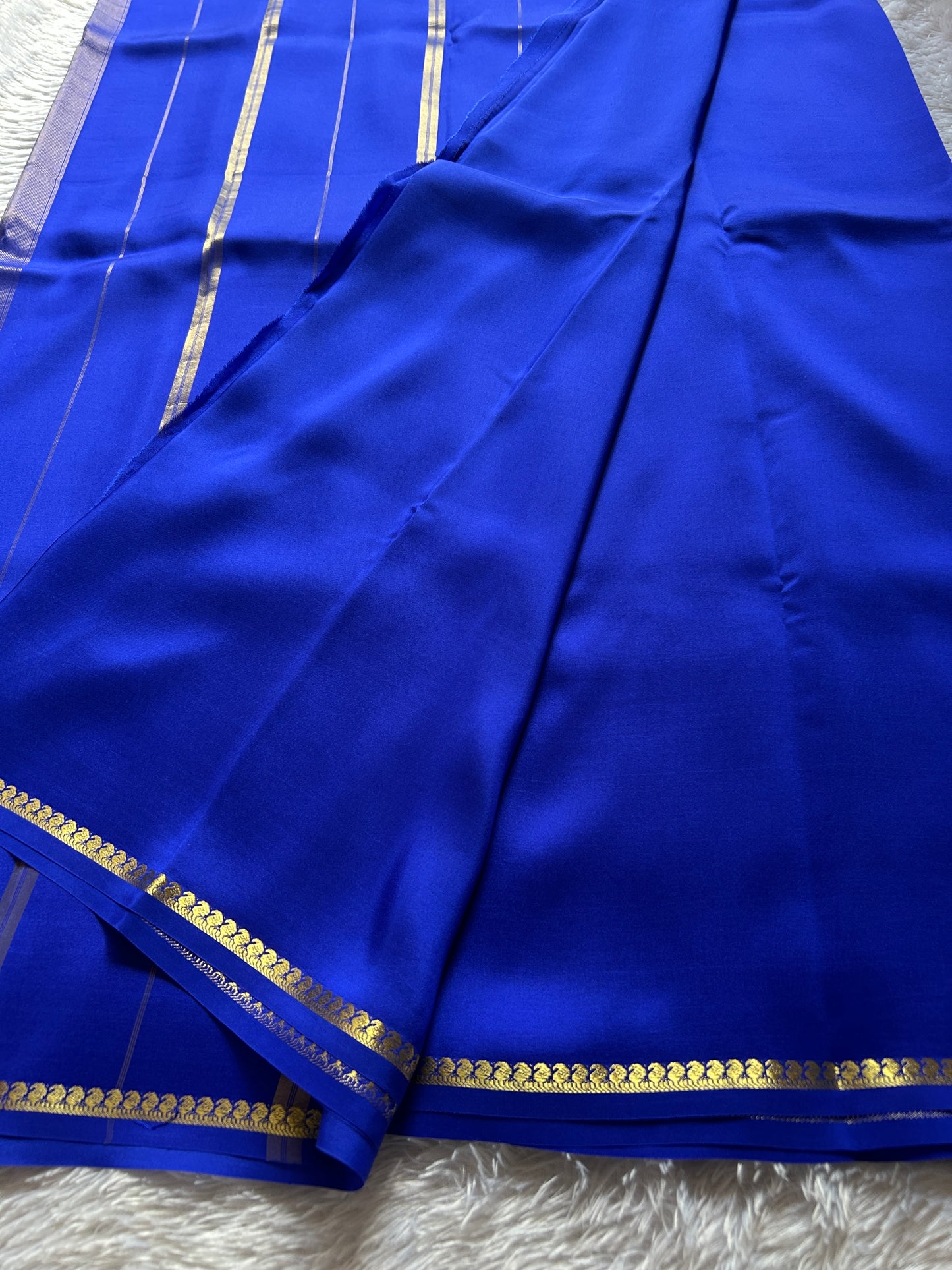 Manikya : Solid Royal blue