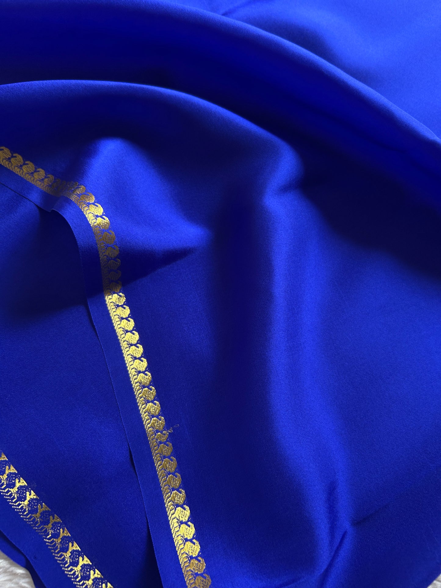 Manikya : Solid Royal blue